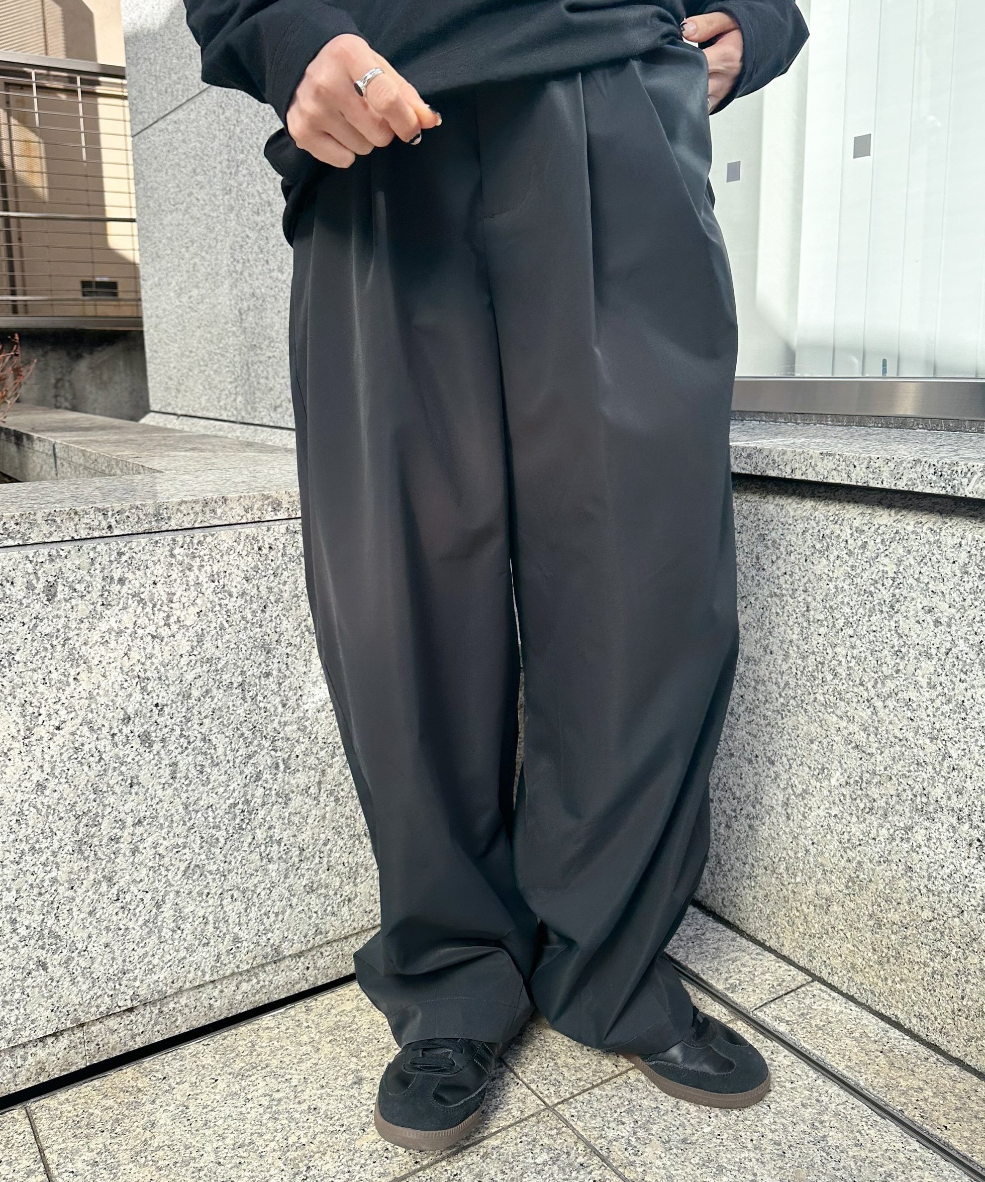 【セレクトモカ/SELECT MOCA】のタックバルーンワイドパンツ インテリア・キッズ・メンズ・レディースファッション・服の通販 founy(ファニー) 　ファッション　Fashion　レディースファッション　Fashion for Women　パンツ　Pants & Trousers　おすすめ　Recommended / Our Picks　シンプル　Simple, Minimal　ジャケット　Jacket, Outerwear　バルーン　Balloon, Balloon Silhouette　リラックス　Relax, Relaxed Fit　スミクロ-991|ID: prp329100004692463 ipo3291000000033883466