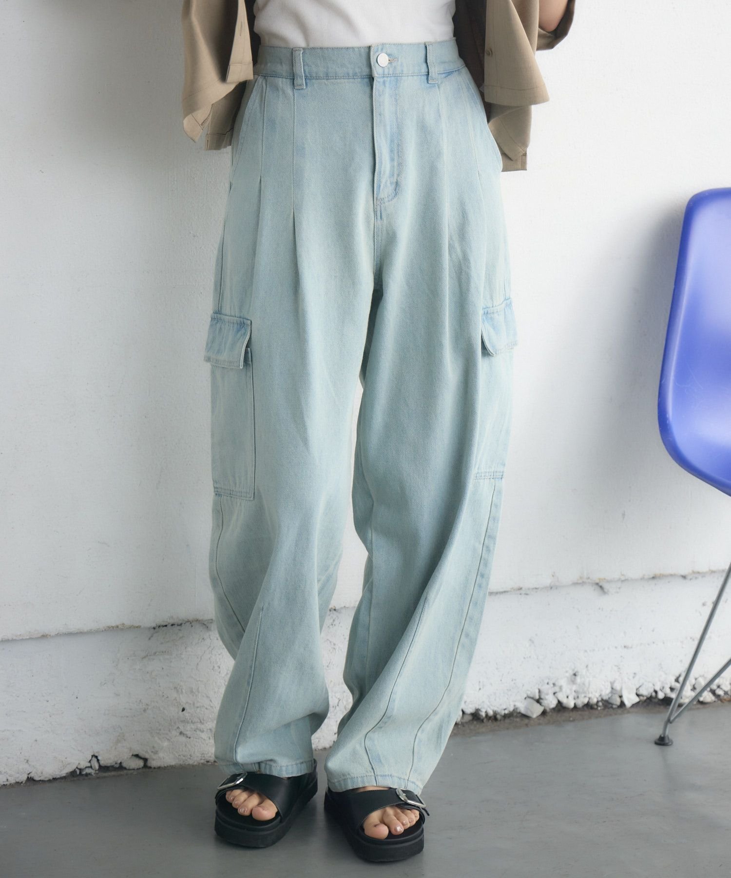 【レトロガール/RETRO GIRL】のカーゴポケデニムPT インテリア・キッズ・メンズ・レディースファッション・服の通販 founy(ファニー) 　ファッション　Fashion　レディースファッション　Fashion for Women　パンツ　Pants & Trousers　おすすめ　Recommended / Our Picks　カーゴパンツ　Cargo Pants, Utility Pants　スクエア　Square, Square Shape　デニム　Denim, Jeans Material　トレンド　Trend, Trending Now　ベーシック　Basic, Essential　ポケット　Pocket, Pocket Detail　ワイド　Wide, Wide Fit　夏　Summer　ダークブルー|ID: prp329100004692502 ipo3291000000033883672