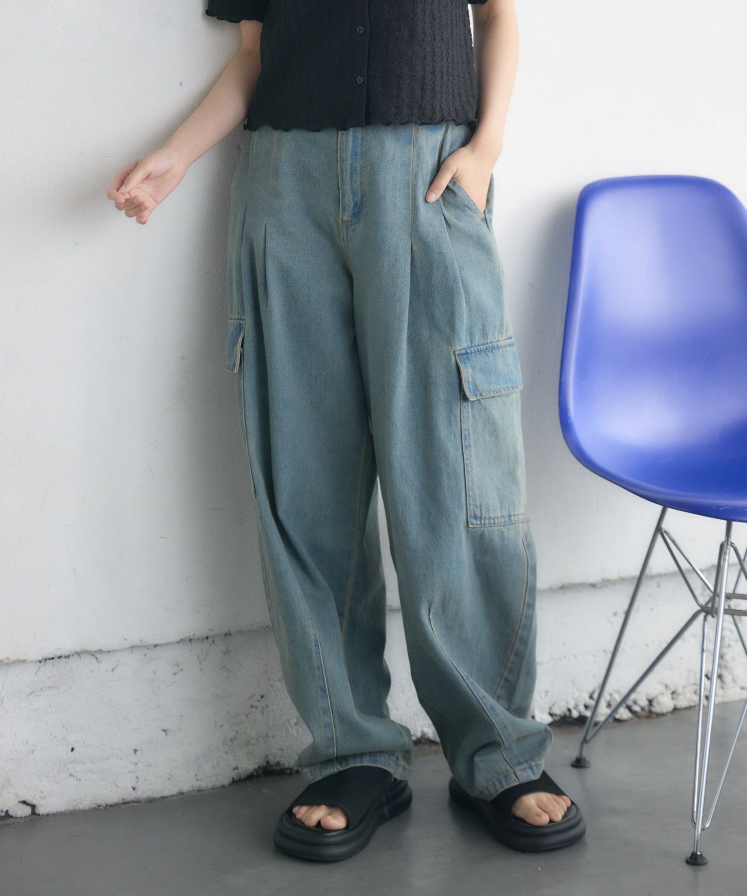 【レトロガール/RETRO GIRL】のカーゴポケデニムPT インテリア・キッズ・メンズ・レディースファッション・服の通販 founy(ファニー) 　ファッション　Fashion　レディースファッション　Fashion for Women　パンツ　Pants & Trousers　おすすめ　Recommended / Our Picks　カーゴパンツ　Cargo Pants, Utility Pants　スクエア　Square, Square Shape　デニム　Denim, Jeans Material　トレンド　Trend, Trending Now　ベーシック　Basic, Essential　ポケット　Pocket, Pocket Detail　ワイド　Wide, Wide Fit　夏　Summer　ブルー/柄|ID: prp329100004692502 ipo3291000000033883675