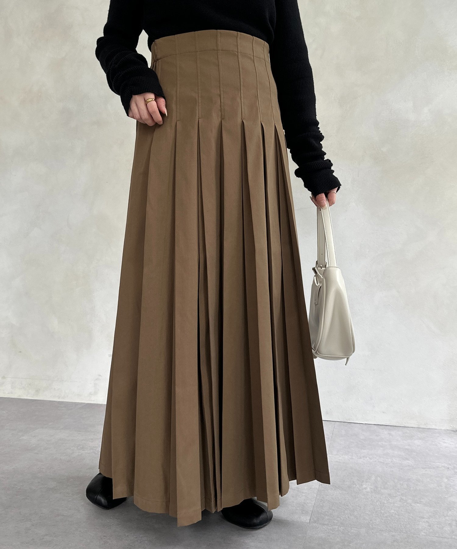 【ゼヴォン/Thevon】のダブルプリーツロングスカート インテリア・キッズ・メンズ・レディースファッション・服の通販 founy(ファニー) 　ファッション　Fashion　レディースファッション　Fashion for Women　スカート　Skirts　ロングスカート　Long Skirts / Maxi & Midi Skirts　2025年　2025　2025-2026秋冬・A/W　Autumn/Winter 2025–26 AW25–26　おすすめ　Recommended / Our Picks　アクセサリー　Fashion Accessories　エレガント 上品　Elegant　ダブル　Double, Double-Breasted　プリーツ　Pleats, Pleated　リラックス　Relax, Relaxed Fit　ロング　Long, Long-Length　ブラウン|ID: prp329100004692682 ipo3291000000033884553