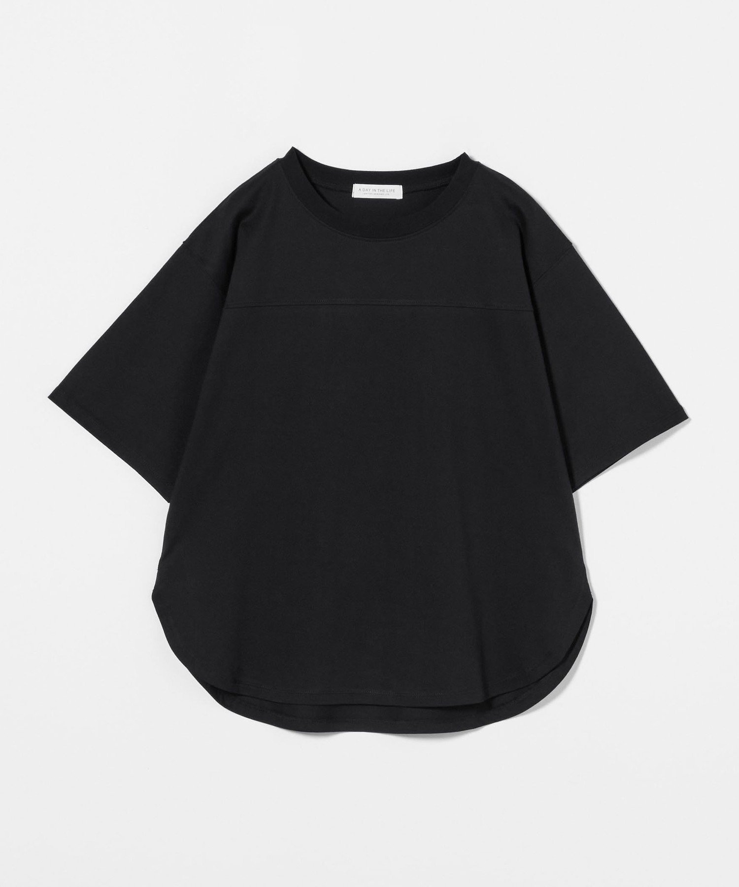 【ユナイテッドアローズ/UNITED ARROWS】のフットボールTシャツ A DAY IN THE LIFE 人気、トレンドファッション・服の通販 founy(ファニー) 　ファッション　Fashion　レディースファッション　Fashion for Women　トップス・カットソー　Cut & Sew Tops　シャツ・ブラウス・オフィスカジュアル　Elegant Blouses & Button-Ups　ロングTシャツ・Tシャツ　Longline T-Shirts & Tees　サンダル　Sandals, Summer Shoes　シンプル　Simple, Minimal　リラックス　Relax, Relaxed Fit　ワイド　Wide, Wide Fit　 other-1|ID: prp329100004693354 ipo3291000000033888193