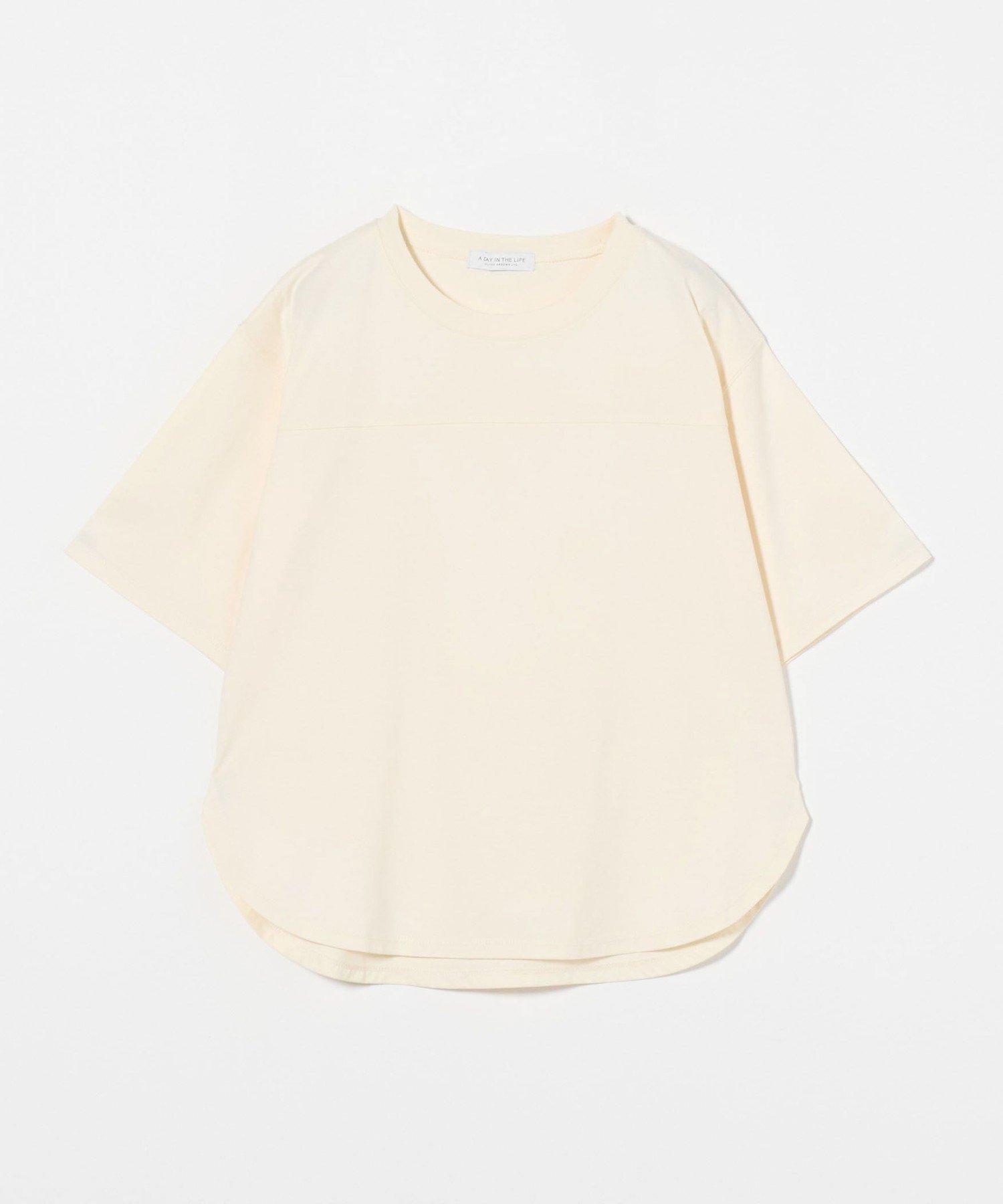 【ユナイテッドアローズ/UNITED ARROWS】のフットボールTシャツ A DAY IN THE LIFE インテリア・キッズ・メンズ・レディースファッション・服の通販 founy(ファニー) 　ファッション　Fashion　レディースファッション　Fashion for Women　トップス・カットソー　Cut & Sew Tops　シャツ・ブラウス・オフィスカジュアル　Elegant Blouses & Button-Ups　ロングTシャツ・Tシャツ　Longline T-Shirts & Tees　サンダル　Sandals, Summer Shoes　シンプル　Simple, Minimal　リラックス　Relax, Relaxed Fit　ワイド　Wide, Wide Fit　OFF WHITE|ID: prp329100004693354 ipo3291000000033888196