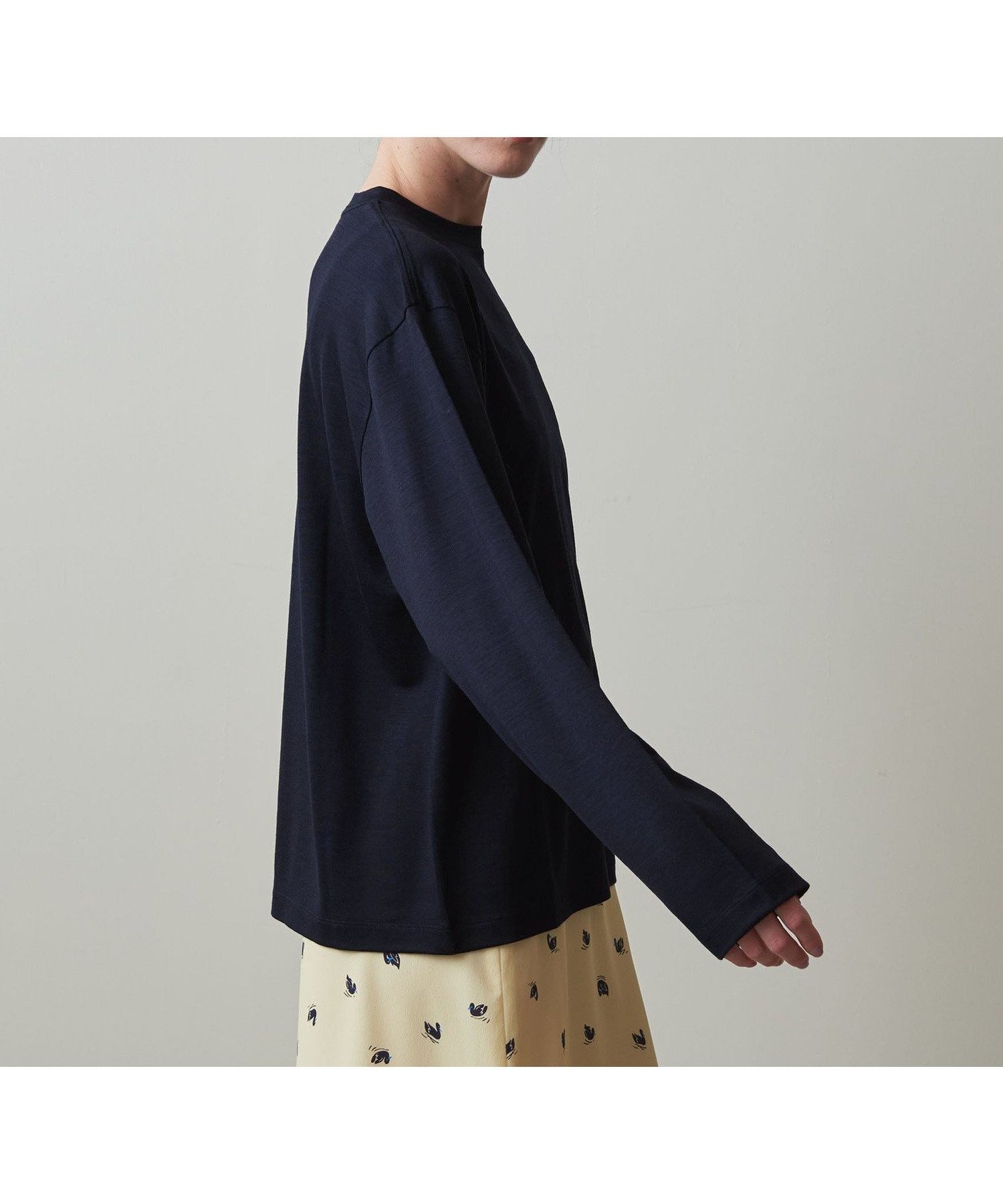 【ビューティ&ユース ユナイテッドアローズ/BEAUTY&YOUTH / UNITED ARROWS】のSteven Alan ウール ジャージー ロングスリーブ Tシャツ インテリア・キッズ・メンズ・レディースファッション・服の通販 founy(ファニー) 　ファッション　Fashion　レディースファッション　Fashion for Women　トップス・カットソー　Cut & Sew Tops　シャツ・ブラウス・オフィスカジュアル　Elegant Blouses & Button-Ups　ロングTシャツ・Tシャツ　Longline T-Shirts & Tees　おすすめ　Recommended / Our Picks　カーディガン　Cardigan, Knitwear　シンプル　Simple, Minimal　スタンダード　Standard, Basic　スリーブ　Sleeve, Long Sleeve / Short Sleeve　ロング　Long, Long-Length　エレガント 上品　Elegant　NAVY|ID: prp329100004693414 ipo3291000000035164680