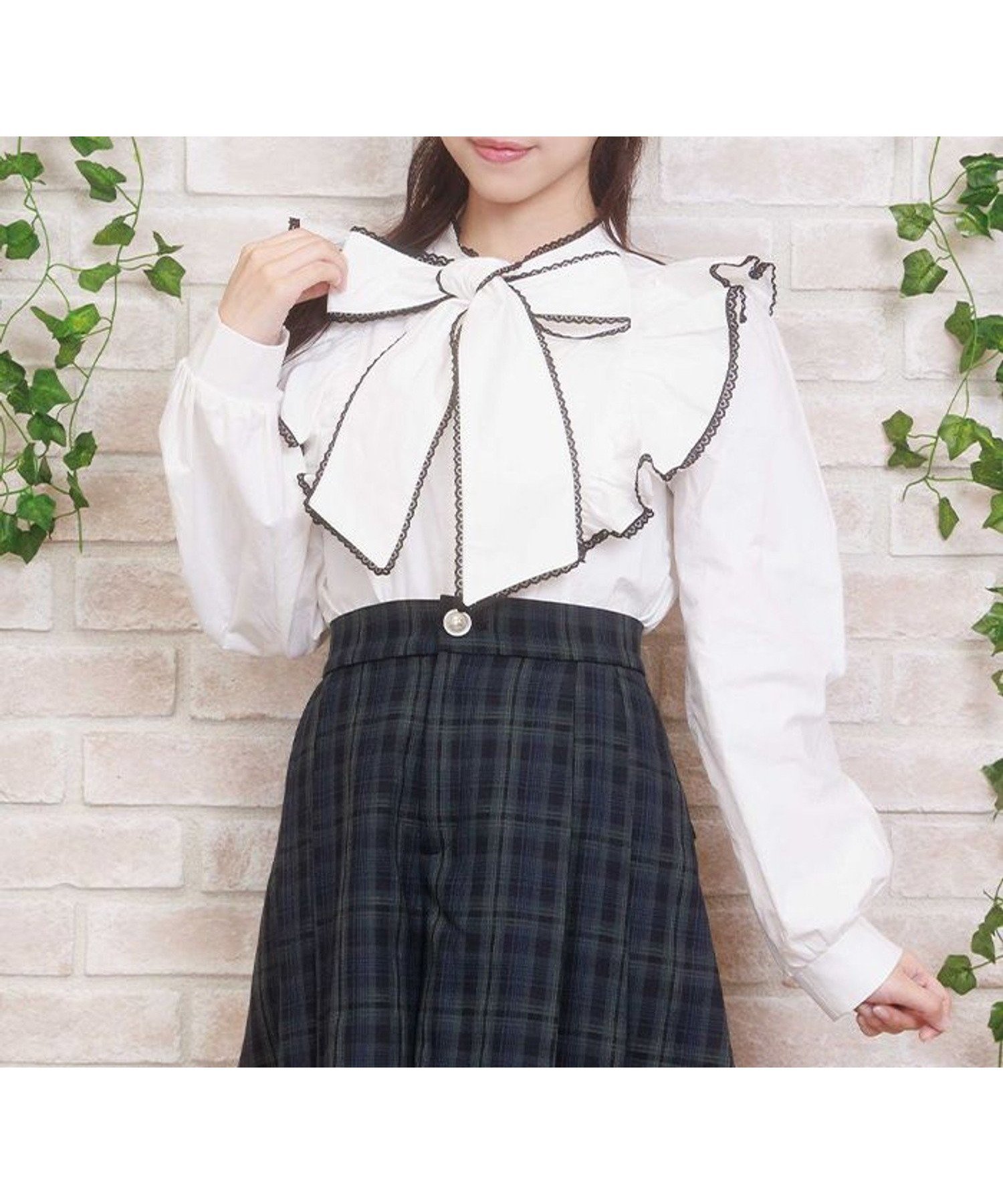 【アクシーズファム/axes femme】の配色ピコレースボウタイブラウス インテリア・キッズ・メンズ・レディースファッション・服の通販 founy(ファニー) 　ファッション　Fashion　レディースファッション　Fashion for Women　トップス・カットソー　Cut & Sew Tops　シャツ・ブラウス・オフィスカジュアル　Elegant Blouses & Button-Ups　ガーリー　Girly, Feminine Style　ビッグ　Big, Oversized　ボトム　Bottoms, Lower Wear　リボン　Ribbon, Bow　レース　Lace, Lace Fabric　白|ID: prp329100004693432 ipo3291000000033888958