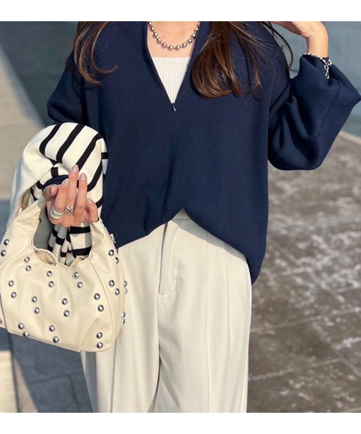 【スタイルドア/STYLEDOOR】のフロント2wayニットプルオーバー インテリア・キッズ・メンズ・レディースファッション・服の通販 founy(ファニー) 　ファッション　Fashion　レディースファッション　Fashion for Women　トップス・カットソー　Cut & Sew Tops　ニット　Knit Tops & Sweaters　カジュアルプルオーバー・ニットトップス　Pullovers & Knit Tops / Casual Pullovers　インナー　Innerwear　キャミソール　Camisole, Spaghetti Strap Top　クール　Cool, Chic　サテン　Satin, Glossy Fabric　シンプル　Simple, Minimal　タンク　Tank Top, Sleeveless Top　タートル　Turtleneck, Turtle Collar　デニム　Denim, Jeans Material　フロント　Front, Front Design　ベーシック　Basic, Essential　ボトム　Bottoms, Lower Wear　ボーダー　Border, Stripe　無地　Plain, Solid Color　ワイド　Wide, Wide Fit　ネイビー|ID: prp329100004693469 ipo3291000000034030250