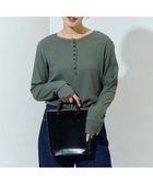 【フリークスストア/FREAK'S STORE】のGinger ヘンリーネック ロング スリーブ トップス【限定展開】 25AW 人気、トレンドファッション・服の通販 founy(ファニー) ファッション Fashion レディースファッション Fashion for Women トップス・カットソー Cut & Sew Tops 2025年 2025 2025-2026秋冬・A/W Autumn/Winter 2025–26 AW25–26 冬 Winter / This Winter おすすめ Recommended / Our Picks インナー Innerwear スリーブ Sleeve, Long Sleeve / Short Sleeve フィット Fit, Slim Fit プチプライス・低価格 Affordable / Budget Price ベーシック Basic, Essential ロング Long, Long-Length 抗菌 Antibacterial, Bacteria-Resistant A/W・秋冬 Autumn/Winter thumbnail オリーブ|ID: prp329100004693656 ipo3291000000034284207