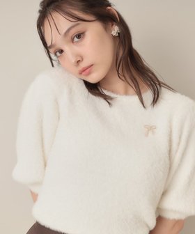 【クチュール ブローチ/Couture Brooch】の【着映え・5分袖・フェミニン】ラメフェザー半袖ニット 人気、トレンドファッション・服の通販 founy(ファニー) ファッション Fashion レディースファッション Fashion for Women トップス・カットソー Cut & Sew Tops ニット Knit Tops & Sweaters アンサンブル Ensemble Set パール Pearl, Pearl Accent フェザー Feather, Feather Detail フェザーヤーン Feather Yarn, Fluffy Yarn フェミニン Feminine, Girly ボックス Boxy, Box Shape モチーフ Motif, Design Theme リボン Ribbon, Bow ワンポイント One Point, Statement Accent 半袖 Short Sleeve, Half Sleeve |ID:prp329100004693673