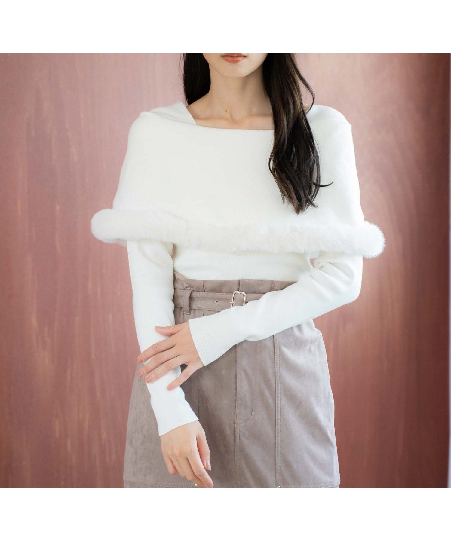 【ノエラ/Noela】のファートリムニット インテリア・キッズ・メンズ・レディースファッション・服の通販 founy(ファニー) 　ファッション　Fashion　レディースファッション　Fashion for Women　トップス・カットソー　Cut & Sew Tops　ニット　Knit Tops & Sweaters　おすすめ　Recommended / Our Picks　フェイクファー　Faux Fur, Imitation Fur　ポケット　Pocket, Pocket Detail　オフホワイト|ID: prp329100004693786 ipo3291000000033891884