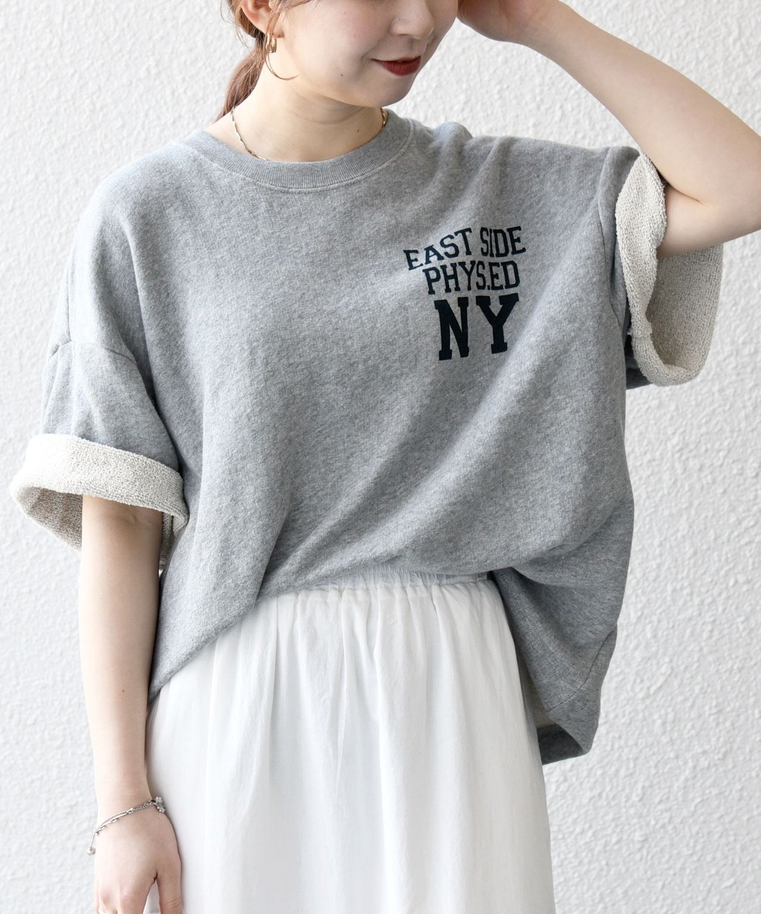 【シップス フォー ウィメン/SHIPS】のSHIPS any ドライタッチ 吊り裏毛 ヴィンテージライク カレッジ スウェット Tシャツ インテリア・キッズ・メンズ・レディースファッション・服の通販 founy(ファニー) 　ファッション　Fashion　レディースファッション　Fashion for Women　トップス・カットソー　Cut & Sew Tops　シャツ・ブラウス・オフィスカジュアル　Elegant Blouses & Button-Ups　レディースパーカー・カジュアルフーディー　Casual Hoodies & Sweatshirts　ロングTシャツ・Tシャツ　Longline T-Shirts & Tees　スウェット・クルーネックトップス　Sweatshirts & Crewnecks / Relaxed Fit Sweat Tops　ウォッシュ　Washed Finish　ヴィンテージ　Vintage Style　ショルダー　Shoulder, Shoulder Strap　スウェット / スエット　Sweatshirt, Sweatwear　ドロップ　Drop Shoulder, Dropped Style　手編み　Hand-Knitted, Handmade Knit　プリント　Print, Printed Pattern　ベーシック　Basic, Essential　無地　Plain, Solid Color　おすすめ　Recommended / Our Picks　夏　Summer　グレー|ID: prp329100004693856 ipo3291000000033892341
