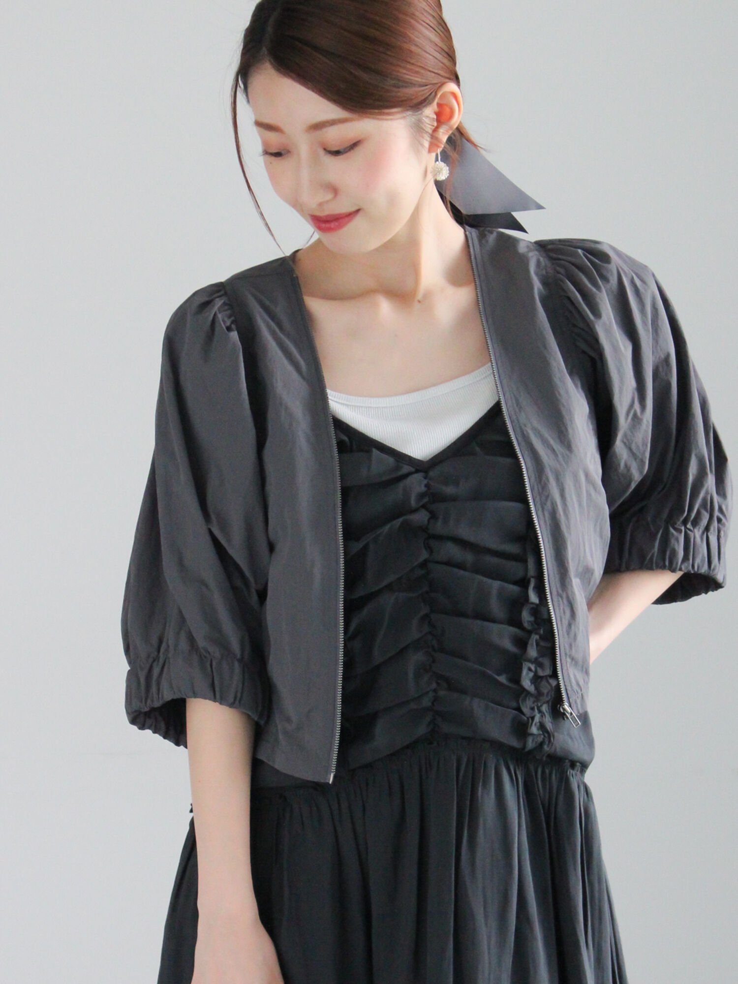 【テチチ/Te chichi】のバルーンスリーブショートブルゾン インテリア・キッズ・メンズ・レディースファッション・服の通販 founy(ファニー) 　ファッション　Fashion　レディースファッション　Fashion for Women　アウター　Coat / Outerwear Collection　ブルゾンジャケット・スポーティアウター　Blouson Jackets　スリーブ　Sleeve, Long Sleeve / Short Sleeve　ブルゾン　Blouson, Bomber Jacket　エレガント 上品　Elegant　グレー|ID: prp329100004693871 ipo3291000000033892585