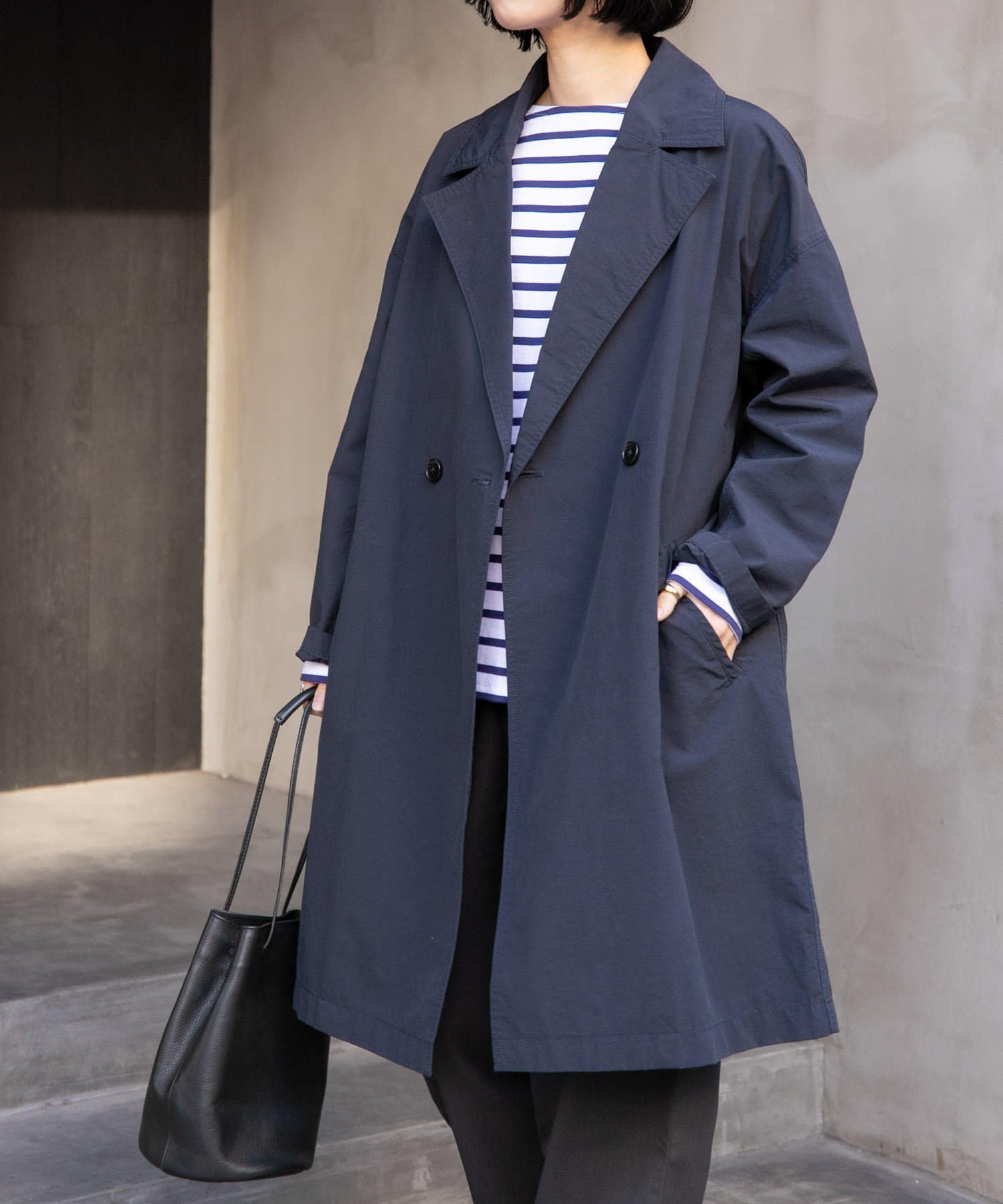 【アーバンリサーチ ドアーズ/URBAN RESEARCH DOORS】のFORK SPOON オーバーライトミドルコート インテリア・キッズ・メンズ・レディースファッション・服の通販 founy(ファニー) 　ファッション　Fashion　レディースファッション　Fashion for Women　アウター　Coat / Outerwear Collection　コート・ロングコート・ピーコート　Long Coats, Peacoats & More　今季　This Season, Current Season　ダブル　Double, Double-Breasted　人気　Popular, Best Seller　バランス　Balance, Style Balance　ベーシック　Basic, Essential　ミドル　Middle Length, Mid Height　ロング　Long, Long-Length　楽ちん　Easy Fit, Comfortable　ワイド　Wide, Wide Fit　S/S・春夏　SS, Spring/Summer, Warm Season　夏　Summer　エレガント 上品　Elegant　2025年　2025　2025春夏・S/S　Spring/Summer 2025 SS25　NAVY|ID: prp329100004693893 ipo3291000000033892899