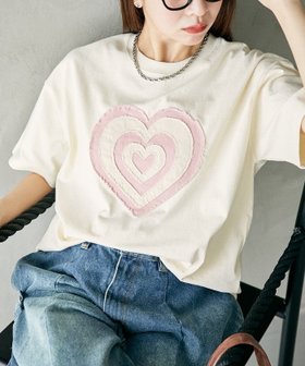 【フリークスストア/FREAK'S STORE】 ダメージ ハート ドッキングTシャツ 限定展開 25SS人気、トレンドファッション・服の通販 founy(ファニー) ファッション Fashion レディースファッション Fashion for Women トップス・カットソー Cut & Sew Tops シャツ・ブラウス・オフィスカジュアル Elegant Blouses & Button-Ups ロングTシャツ・Tシャツ Longline T-Shirts & Tees 2025年 2025 2025春夏・S/S Spring/Summer 2025 SS25 インナー Innerwear ダメージ Distressed, Destroyed デニム Denim, Jeans Material トレンド Trend, Trending Now ドッキング Docking, Mixed Material バレエ Ballet, Ballet Style モチーフ Motif, Design Theme 夏 Summer S/S・春夏 SS, Spring/Summer, Warm Season |ID:prp329100004693997
