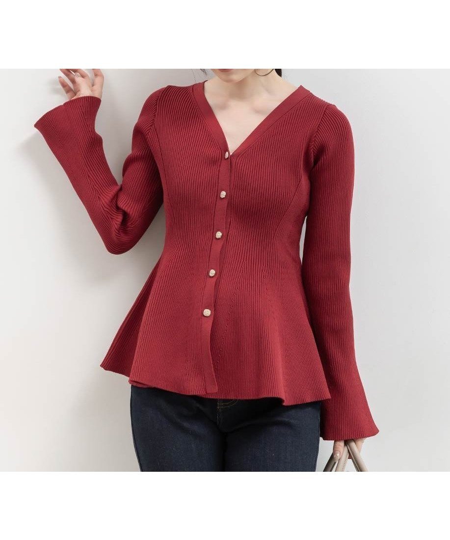 【ランダ/RANDA】のペプラムニットカーディガン インテリア・キッズ・メンズ・レディースファッション・服の通販 founy(ファニー) 　ファッション　Fashion　レディースファッション　Fashion for Women　トップス・カットソー　Cut & Sew Tops　ニット　Knit Tops & Sweaters　カーディガン・羽織り　Layered Style Cardigans　おすすめ　Recommended / Our Picks　カーディガン　Cardigan, Knitwear　シェイプ　Shape, Slim Fit　フォルム　Silhouette, Form　フロント　Front, Front Design　ペプラム　Peplum, Flared Hem　RED|ID: prp329100004694053 ipo3291000000033894580