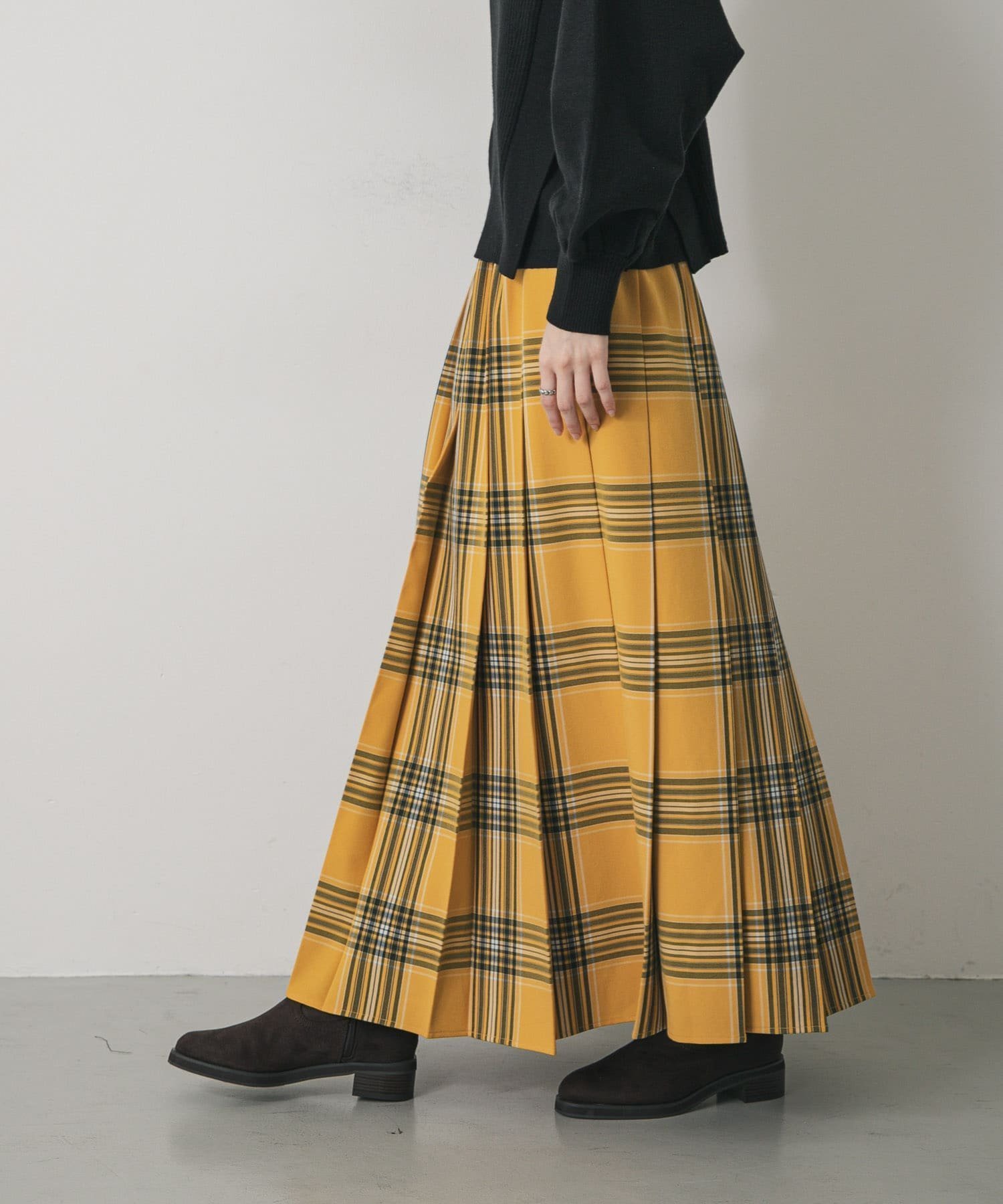 【センスオブプレイス/SENSE OF PLACE by URBAN RESEARCH】のチェックプリーツスカート インテリア・キッズ・メンズ・レディースファッション・服の通販 founy(ファニー) 　ファッション　Fashion　レディースファッション　Fashion for Women　スカート　Skirts　プリーツスカート / 上品フェミニンスタイル　Pleated Skirts　2025年　2025　2025-2026秋冬・A/W　Autumn/Winter 2025–26 AW25–26　冬　Winter / This Winter　シンプル　Simple, Minimal　スウェット / スエット　Sweatshirt, Sweatwear　チェック　Check, Plaid, Tartan　トレンド　Trend, Trending Now　プリーツ　Pleats, Pleated　エレガント 上品　Elegant　楽ちん　Easy Fit, Comfortable　A/W・秋冬　Autumn/Winter　YEL×NVY|ID: prp329100004694072 ipo3291000000034828761