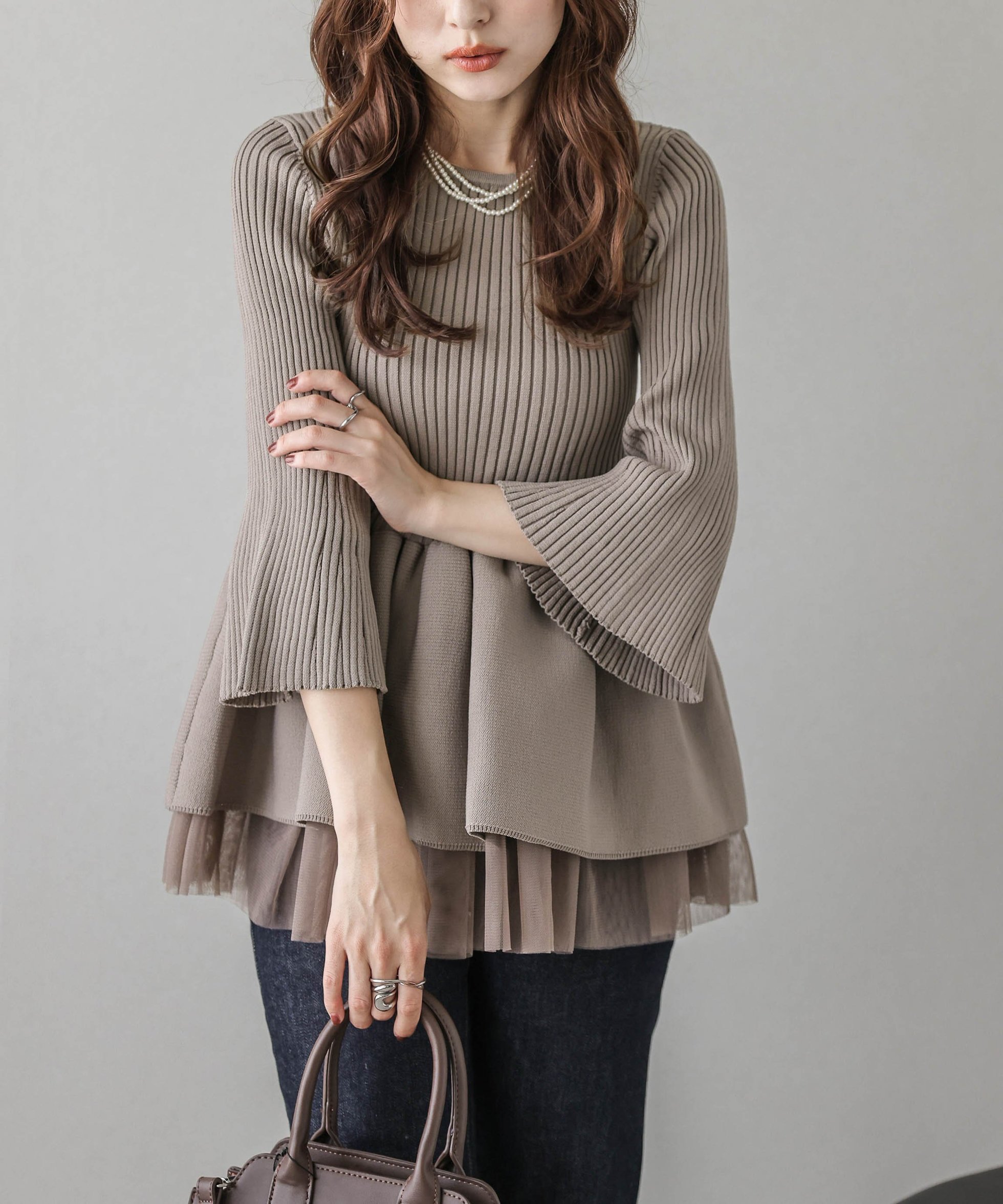 【ラジュール/Lajour】の2Wayペプラムニット インテリア・キッズ・メンズ・レディースファッション・服の通販 founy(ファニー) 　ファッション　Fashion　レディースファッション　Fashion for Women　トップス・カットソー　Cut & Sew Tops　ニット　Knit Tops & Sweaters　アクリル　Acrylic Material　スリーブ　Sleeve, Long Sleeve / Short Sleeve　チュール　Tulip, Tulip Motif　パール　Pearl, Pearl Accent　フェミニン　Feminine, Girly　フォルム　Silhouette, Form　フレア　Flare, Flared　ペプラム　Peplum, Flared Hem　エレガント 上品　Elegant　日本製　Made In Japan　モカ|ID: prp329100004694104 ipo3291000000033894849