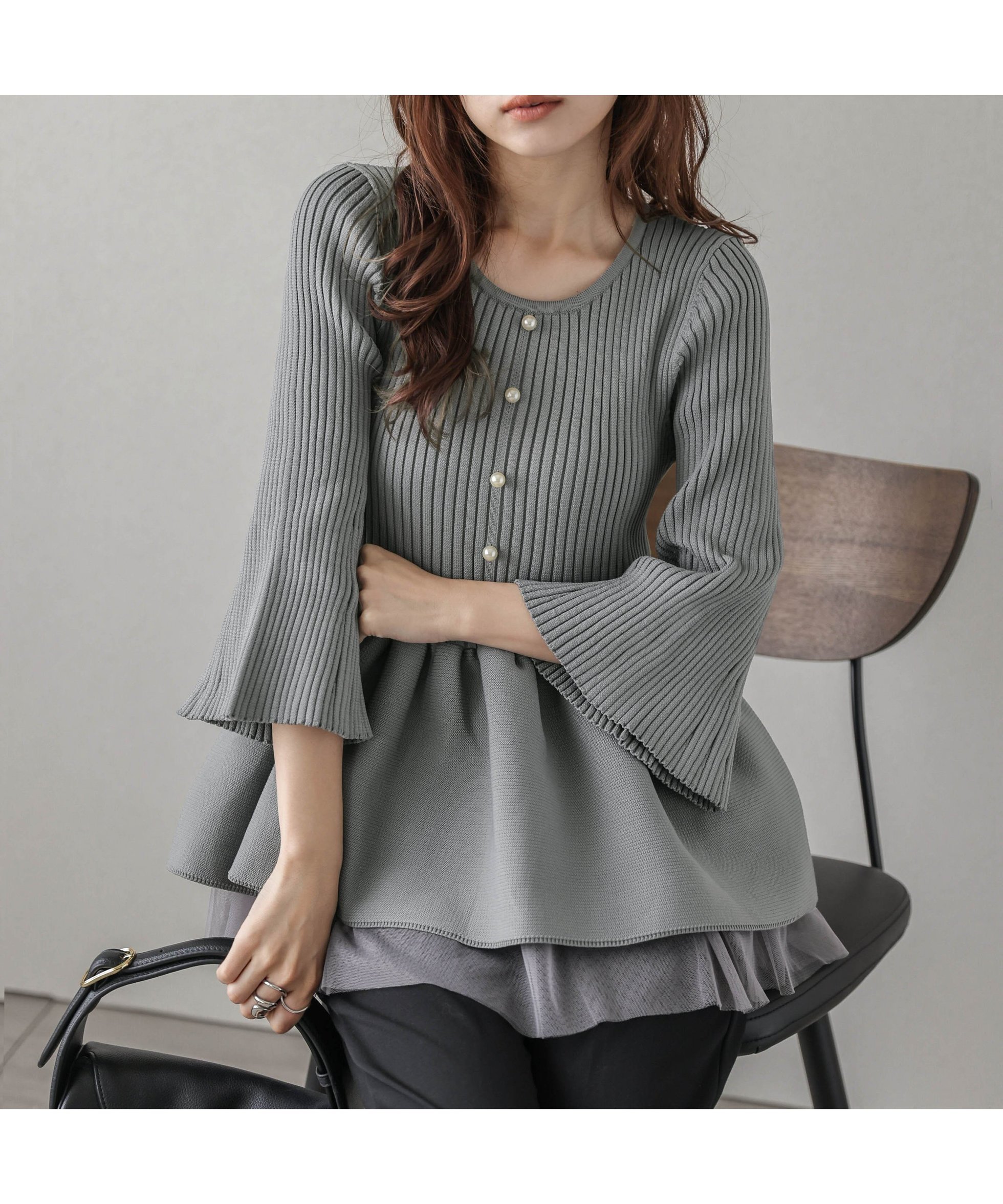 【ラジュール/Lajour】の2Wayペプラムニット インテリア・キッズ・メンズ・レディースファッション・服の通販 founy(ファニー) 　ファッション　Fashion　レディースファッション　Fashion for Women　トップス・カットソー　Cut & Sew Tops　ニット　Knit Tops & Sweaters　アクリル　Acrylic Material　スリーブ　Sleeve, Long Sleeve / Short Sleeve　チュール　Tulip, Tulip Motif　パール　Pearl, Pearl Accent　フェミニン　Feminine, Girly　フォルム　Silhouette, Form　フレア　Flare, Flared　ペプラム　Peplum, Flared Hem　エレガント 上品　Elegant　日本製　Made In Japan　グレー|ID: prp329100004694104 ipo3291000000033894850