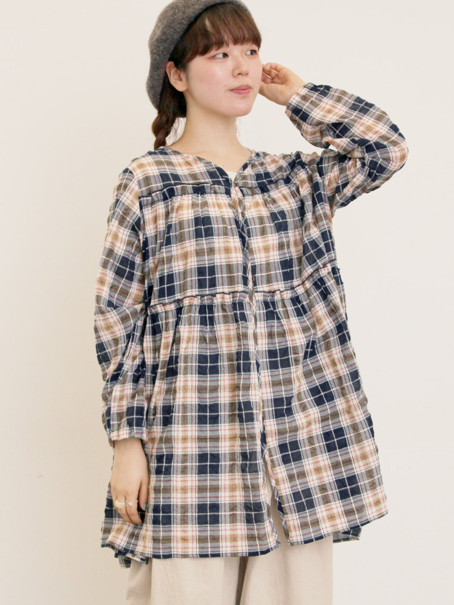 【サマンサモスモス/Samansa Mos2】の◎サッカーチェックチュニック インテリア・キッズ・メンズ・レディースファッション・服の通販 founy(ファニー) 　ファッション　Fashion　レディースファッション　Fashion for Women　トップス・カットソー　Cut & Sew Tops　サッカー　Seersucker, Summer Fabric　チェック　Check, Plaid, Tartan　チュニック　Tunic, Long Top　デニム　Denim, Jeans Material　リラックス　Relax, Relaxed Fit　レギンス　Leggings, Stretch Pants　ベージュ|ID: prp329100004694135 ipo3291000000033895024