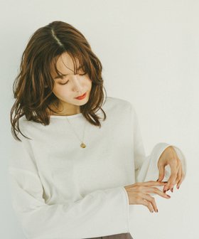 【グローバルワーク/GLOBAL WORK】 スラブボートネックルーズTシャツ/589058人気、トレンドファッション・服の通販 founy(ファニー) ファッション Fashion レディースファッション Fashion for Women トップス・カットソー Cut & Sew Tops シャツ・ブラウス・オフィスカジュアル Elegant Blouses & Button-Ups ロングTシャツ・Tシャツ Longline T-Shirts & Tees おすすめ Recommended / Our Picks カットソー Cut and Sewn Top スリット Slit, Slit Detail ネックレス Necklace, Pendant Necklace フェミニン Feminine, Girly フロント Front, Front Design ミリタリー Military, Army Style |ID:prp329100004694235