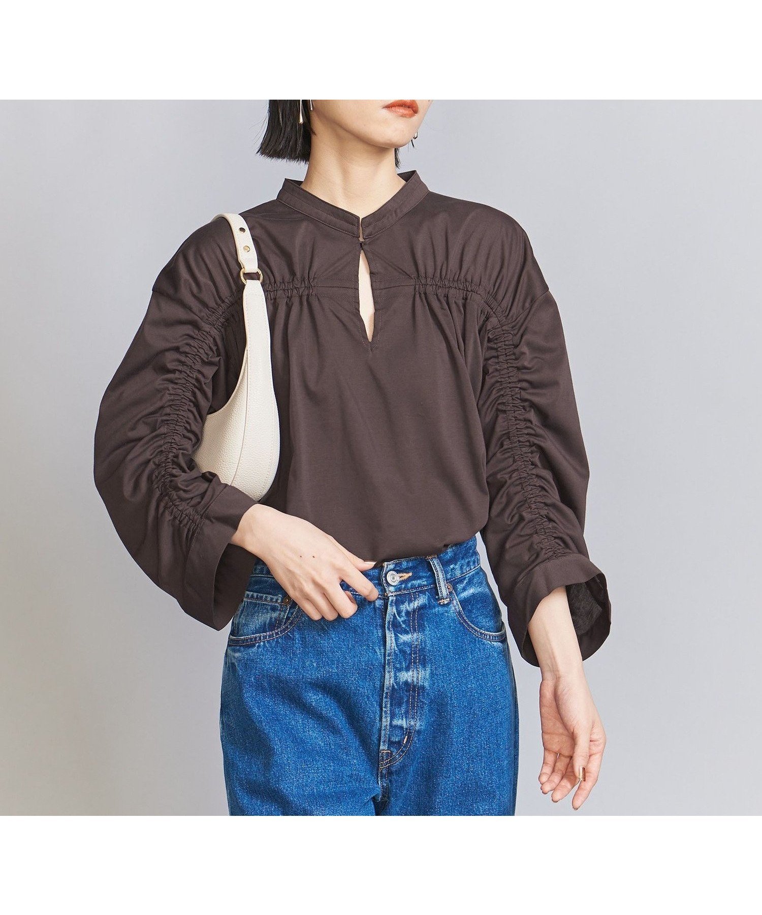 【ユナイテッドアローズ/UNITED ARROWS】のシャーリング スキッパー プルオーバー 人気、トレンドファッション・服の通販 founy(ファニー) 　ファッション　Fashion　レディースファッション　Fashion for Women　トップス・カットソー　Cut & Sew Tops　カジュアルプルオーバー・ニットトップス　Pullovers & Knit Tops / Casual Pullovers　カットソー　Cut and Sewn Top　ギャザー　Gathered, Ruffled　シャーリング　Shirring, Ruched　スキッパー　Skipper, Open Collar　スラックス　Slacks, Dress Pants　スリット　Slit, Slit Detail　デニム　Denim, Jeans Material　ボトム　Bottoms, Lower Wear　エレガント 上品　Elegant　 other-1|ID: prp329100004694447 ipo3291000000033897490