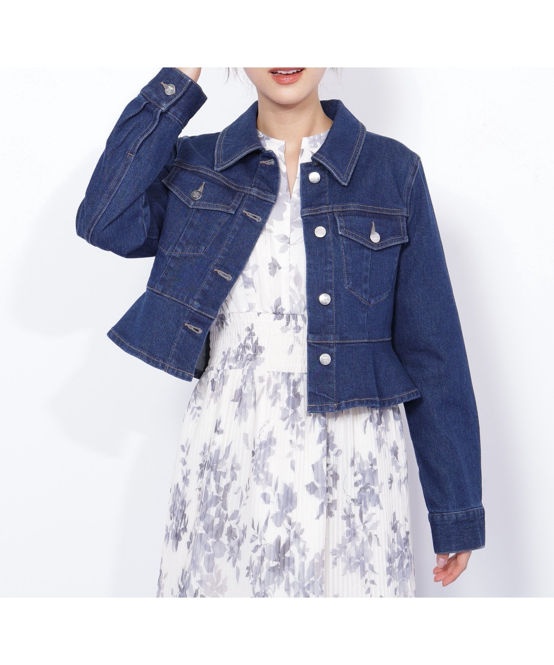 【ジルバイジルスチュアート/JILL by JILLSTUART】のペプラムデニムジャケット 人気、トレンドファッション・服の通販 founy(ファニー) 　ファッション　Fashion　レディースファッション　Fashion for Women　アウター　Coat / Outerwear Collection　レディースジャケット・軽アウター　Jackets　デニムジャケット / カジュアルアウター　Denim Jackets　おすすめ　Recommended / Our Picks　コンパクト　Compact, Small Size　ジャケット　Jacket, Outerwear　ストレッチ　Stretch, Stretchy Fabric　デニム　Denim, Jeans Material　パッチ　Patch, Appliqué　ペプラム　Peplum, Flared Hem　 other-1|ID: prp329100004694462 ipo3291000000033897618