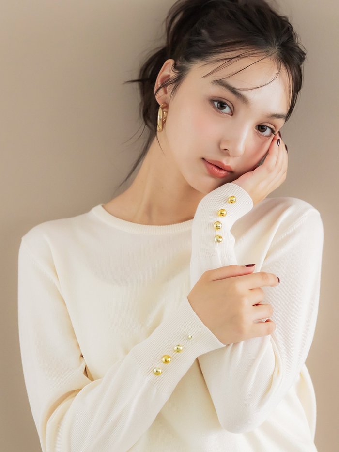【コカ/COCA】の袖金ボタンニットトップス インテリア・キッズ・メンズ・レディースファッション・服の通販 founy(ファニー) https://founy.com/ ファッション Fashion レディースファッション Fashion for Women トップス・カットソー Cut & Sew Tops ニット Knit Tops & Sweaters シンプル Simple, Minimal スラックス Slacks, Dress Pants デニム Denim, Jeans Material 長袖 Long Sleeve, Full Sleeve フィット Fit, Slim Fit ポケット Pocket, Pocket Detail ロング Long, Long-Length ワイド Wide, Wide Fit エレガント 上品 Elegant 2025年 2025 2025-2026秋冬・A/W Autumn/Winter 2025–26 AW25–26 |ID: prp329100004694487 ipo3291000000033897843