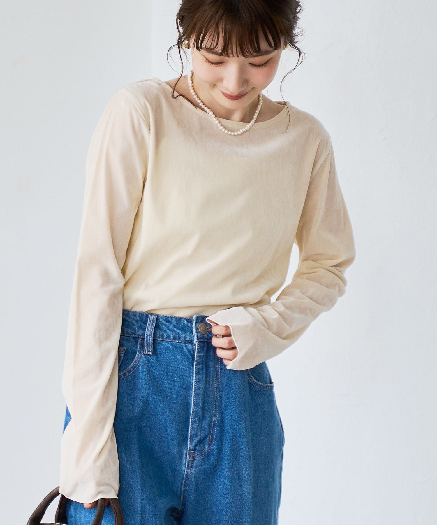 【コーエン/COEN】のシアーベロアロンT インテリア・キッズ・メンズ・レディースファッション・服の通販 founy(ファニー) 　ファッション　Fashion　レディースファッション　Fashion for Women　トップス・カットソー　Cut & Sew Tops　ロングTシャツ・Tシャツ　Longline T-Shirts & Tees　ベロアトップス　Velour Tops / Velvet-Look Items　おすすめ　Recommended / Our Picks　インナー　Innerwear　カットソー　Cut and Sewn Top　シアー　Sheer, See-Through　シンプル　Simple, Minimal　トレンド　Trend, Trending Now　ベロア　Velour, Soft Velvet　長袖　Long Sleeve, Full Sleeve　OFF WHITE|ID: prp329100004694545 ipo3291000000033898440