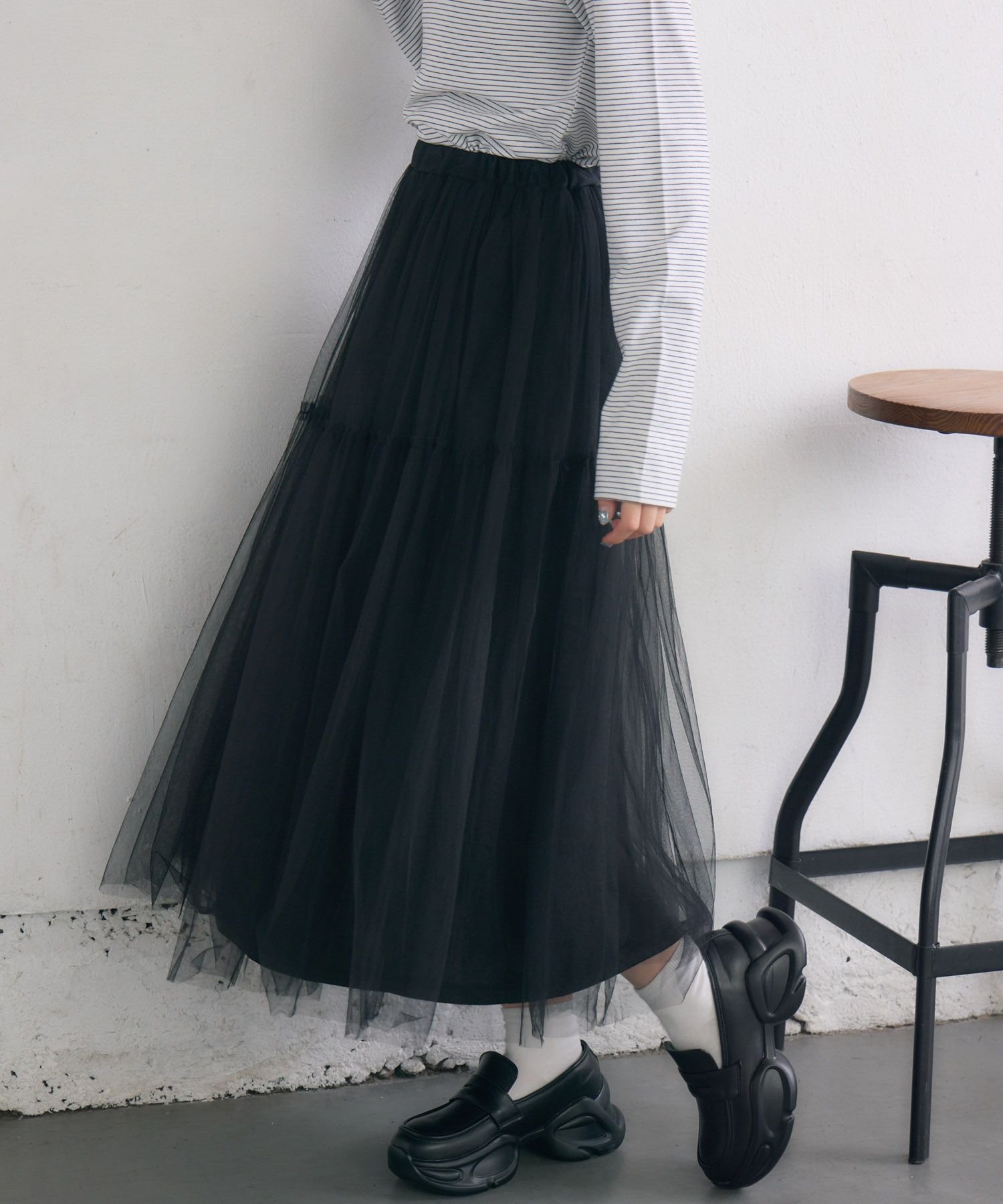 【レトロガール/RETRO GIRL】のフリル切り替えチュールSK インテリア・キッズ・メンズ・レディースファッション・服の通販 founy(ファニー) 　ファッション　Fashion　レディースファッション　Fashion for Women　スカート　Skirts　ガーリー　Girly, Feminine Style　シンプル　Simple, Minimal　ジャケット　Jacket, Outerwear　チュール　Tulip, Tulip Motif　デニム　Denim, Jeans Material　トレンド　Trend, Trending Now　トレーナー　Sweatshirt, Trainer　フリル　Frill, Ruffle　ベーシック　Basic, Essential　ワンポイント　One Point, Statement Accent　切替　Switching, Contrast Panel　春　Spring　ブラック|ID: prp329100004694589 ipo3291000000033898886