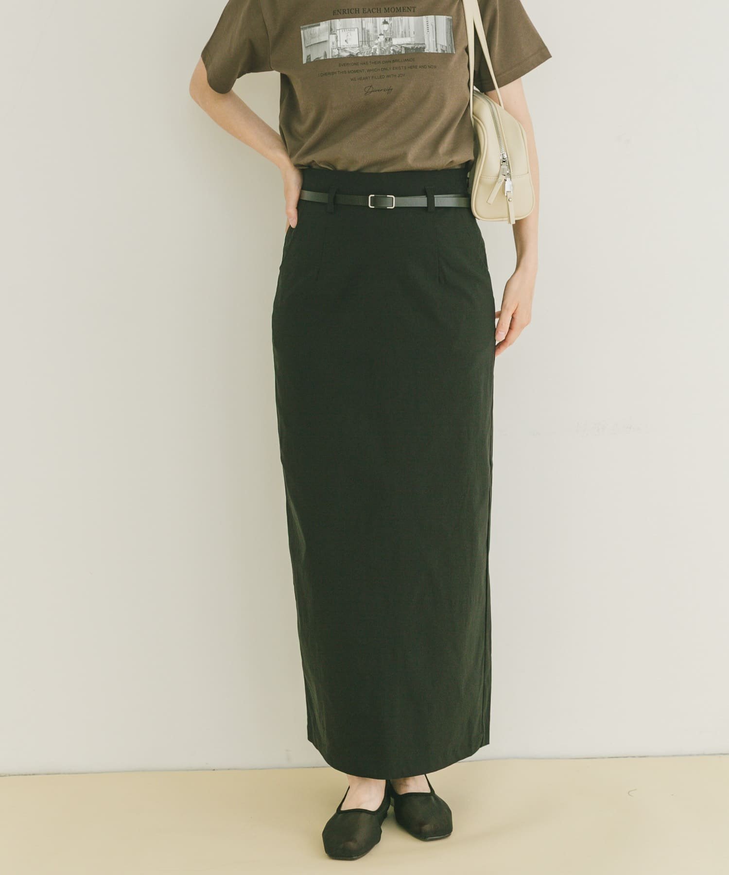 【アイテムズアーバンリサーチ/ITEMS URBAN RESEARCH】のベルト付きストレッチスカート 人気、トレンドファッション・服の通販 founy(ファニー) 　ファッション　Fashion　レディースファッション　Fashion for Women　スカート　Skirts　ベルト&ウエストマーク　Belts & Waist Accessories　2025年　2025　2025春夏・S/S　Spring/Summer 2025 SS25　ストレッチ　Stretch, Stretchy Fabric　タイトスカート　Pencil Skirt, Tight Skirt　夏　Summer　S/S・春夏　SS, Spring/Summer, Warm Season　 other-1|ID: prp329100004694604 ipo3291000000033899006