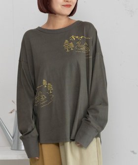 【プードゥドゥ/POU DOU DOU】のスワンレイクプリントロンT 人気、トレンドファッション・服の通販 founy(ファニー) ファッション Fashion レディースファッション Fashion for Women トップス・カットソー Cut & Sew Tops ロングTシャツ・Tシャツ Longline T-Shirts & Tees おすすめ Recommended / Our Picks イラスト Illustration インナー Innerwear スウェット / スエット Sweatshirt, Sweatwear スマート Smart, Elegant プリント Print, Printed Pattern リラックス Relax, Relaxed Fit 手描き Hand-Drawn, Illustrated 長袖 Long Sleeve, Full Sleeve |ID:prp329100004694612