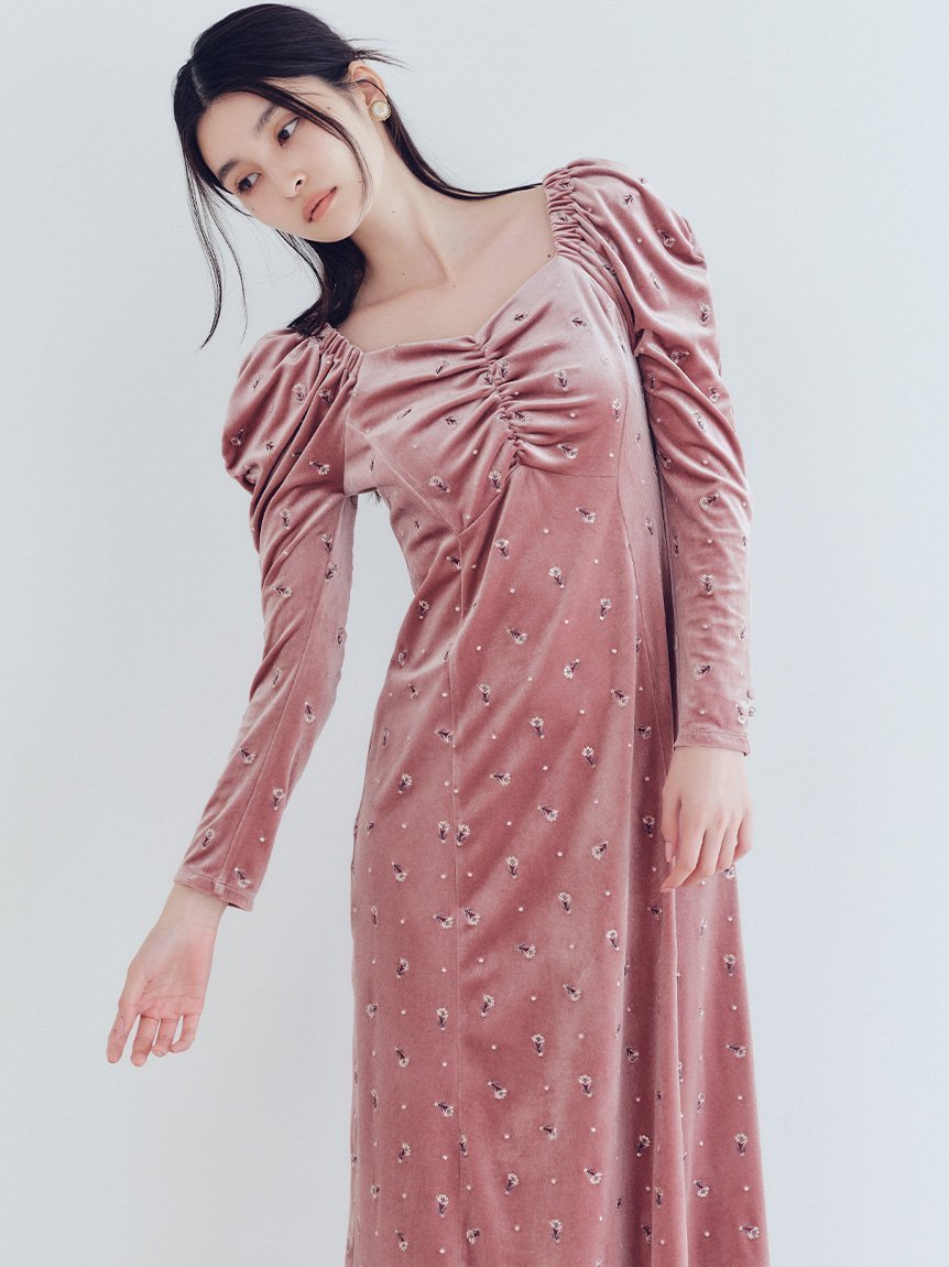 【リリーブラウン/Lily Brown】のエンブロイダリーベロアワンピース インテリア・キッズ・メンズ・レディースファッション・服の通販 founy(ファニー) 　ファッション　Fashion　レディースファッション　Fashion for Women　ワンピース　Dresses　オケージョン　Occasion Wear　ギャザー　Gathered, Ruffled　クラシカル　Classical, Vintage-Inspired　スクエア　Square, Square Shape　ストレッチ　Stretch, Stretchy Fabric　スパンコール　Sequins, Sequin Embellishment　デコルテ　Décolleté, Neckline　ドット　Polka Dot, Dot Pattern　バランス　Balance, Style Balance　ベロア　Velour, Soft Velvet　マーメイド　Mermaid, Fishtail Silhouette　エレガント 上品　Elegant　人気　Popular, Best Seller　今季　This Season, Current Season　A/W・秋冬　Autumn/Winter　PNK[066]|ID: prp329100004694653 ipo3291000000033899394
