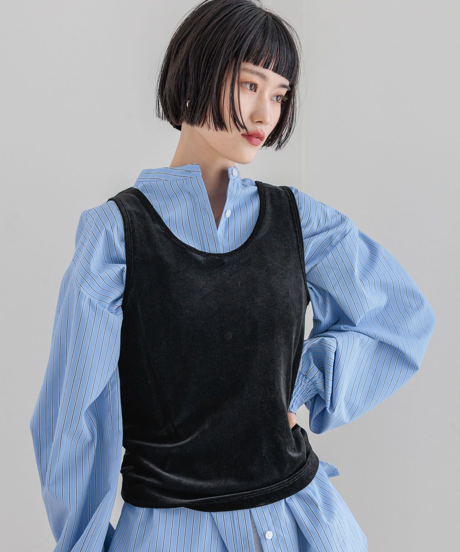 【ローリーズファーム/LOWRYS FARM】のベロアタンク インテリア・キッズ・メンズ・レディースファッション・服の通販 founy(ファニー) 　ファッション　Fashion　レディースファッション　Fashion for Women　トップス・カットソー　Cut & Sew Tops　ベロアトップス　Velour Tops / Velvet-Look Items　おすすめ　Recommended / Our Picks　インナー　Innerwear　キャミワンピース　Cami Dress, Slip Dress　サロペット　Overalls, Salopette　タンク　Tank Top, Sleeveless Top　ベロア　Velour, Soft Velvet　ブラック09|ID: prp329100004694719 ipo3291000000033900156