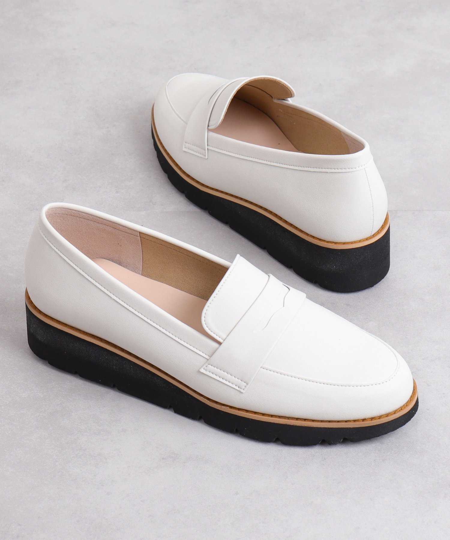 【アルテミス バイ ダイアナ/artemis by DIANA】の厚底コインローファー インテリア・キッズ・メンズ・レディースファッション・服の通販 founy(ファニー) 　ファッション　Fashion　レディースファッション　Fashion for Women　おすすめ　Recommended / Our Picks　クッション　Cushion, Throw Pillow　シンプル　Simple, Minimal　人気　Popular, Best Seller　再入荷　Restock / Back in Stock　厚底　Platform Shoes　定番　Standard, Basic Item　抗菌　Antibacterial, Bacteria-Resistant　旅行　Travel　軽量　Lightweight, Ultra Light　ビジネス 仕事 通勤　Business / Work / Commuting　アイボリー人工スムース|ID: prp329100004694842 ipo3291000000034601631