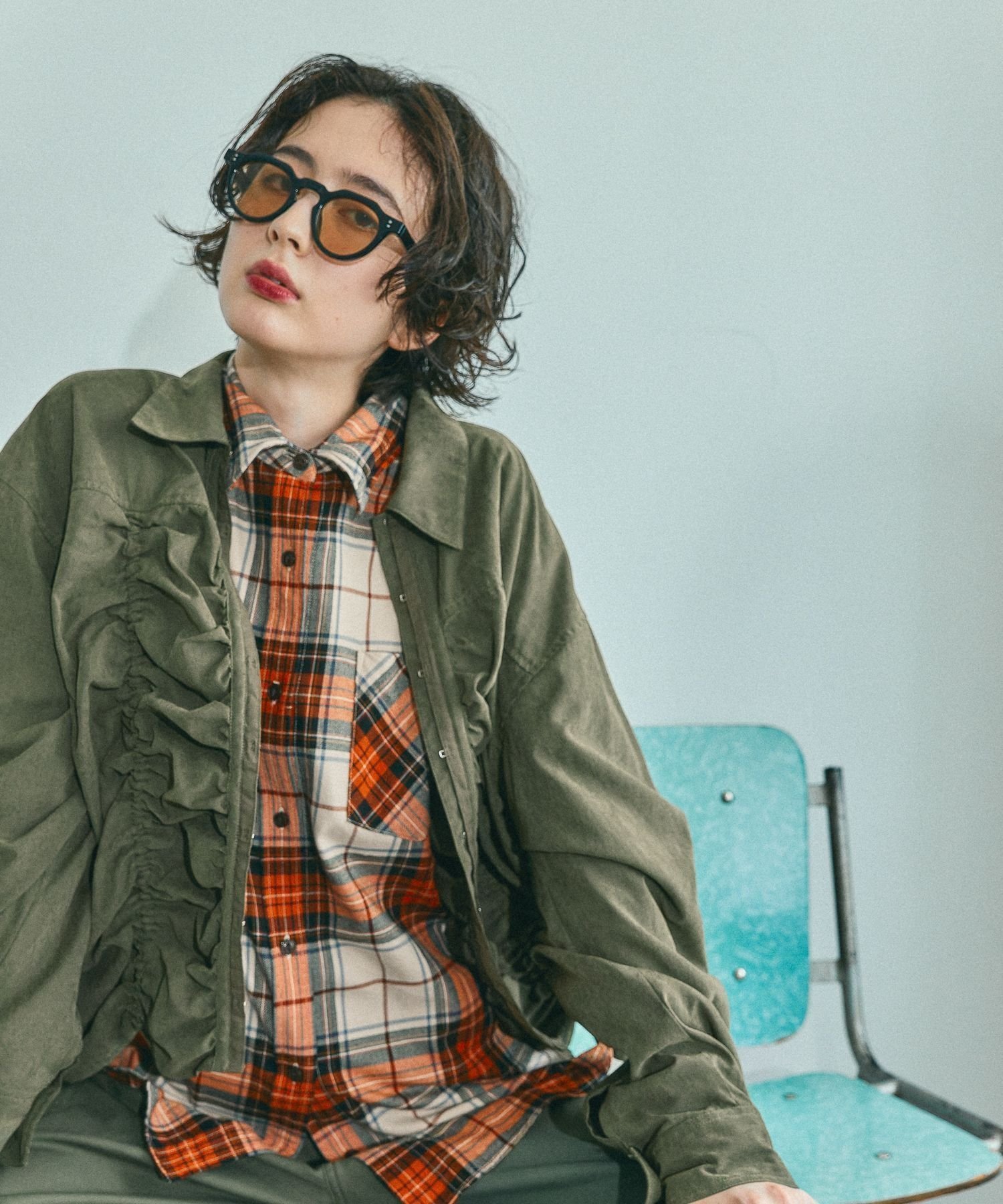 【ニコアンド/niko and】のクシュクシュピーチブラウス インテリア・キッズ・メンズ・レディースファッション・服の通販 founy(ファニー) 　ファッション　Fashion　レディースファッション　Fashion for Women　トップス・カットソー　Cut & Sew Tops　シャツ・ブラウス・オフィスカジュアル　Elegant Blouses & Button-Ups　おすすめ　Recommended / Our Picks　なめらか　Smooth, Silky Texture　ギャザー　Gathered, Ruffled　ショルダー　Shoulder, Shoulder Strap　デニム　Denim, Jeans Material　ドロップ　Drop Shoulder, Dropped Style　バランス　Balance, Style Balance　ピーチ　Peach, Soft Touch　フェミニン　Feminine, Girly　フロント　Front, Front Design　ボトム　Bottoms, Lower Wear　カーキ|ID: prp329100004695057 ipo3291000000033903317