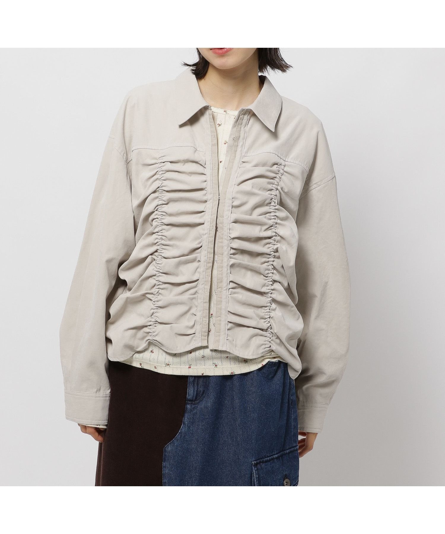 【ニコアンド/niko and】のクシュクシュピーチブラウス インテリア・キッズ・メンズ・レディースファッション・服の通販 founy(ファニー) 　ファッション　Fashion　レディースファッション　Fashion for Women　トップス・カットソー　Cut & Sew Tops　シャツ・ブラウス・オフィスカジュアル　Elegant Blouses & Button-Ups　おすすめ　Recommended / Our Picks　なめらか　Smooth, Silky Texture　ギャザー　Gathered, Ruffled　ショルダー　Shoulder, Shoulder Strap　デニム　Denim, Jeans Material　ドロップ　Drop Shoulder, Dropped Style　バランス　Balance, Style Balance　ピーチ　Peach, Soft Touch　フェミニン　Feminine, Girly　フロント　Front, Front Design　ボトム　Bottoms, Lower Wear　ライトグレー|ID: prp329100004695057 ipo3291000000033903318