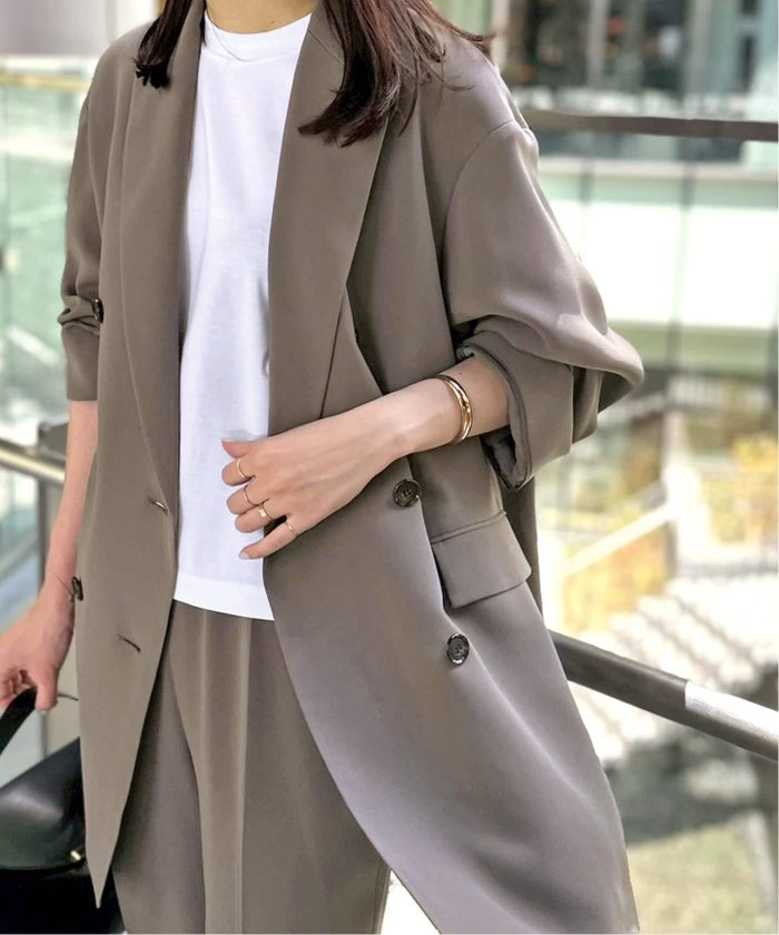 【エーピーストゥディオ/AP STUDIO】のダブルブレストジャケット インテリア・キッズ・メンズ・レディースファッション・服の通販 founy(ファニー) https://founy.com/ ファッション Fashion レディースファッション Fashion for Women アウター Coat / Outerwear Collection レディースジャケット・軽アウター Jackets ジャケット Jacket, Outerwear ジョーゼット Georgette, Semi-Sheer Fabric スニーカー Sneakers, Trainers デニム Denim, Jeans Material フェミニン Feminine, Girly モダン Modern, Contemporary |ID: prp329100004695391 ipo3291000000033905740