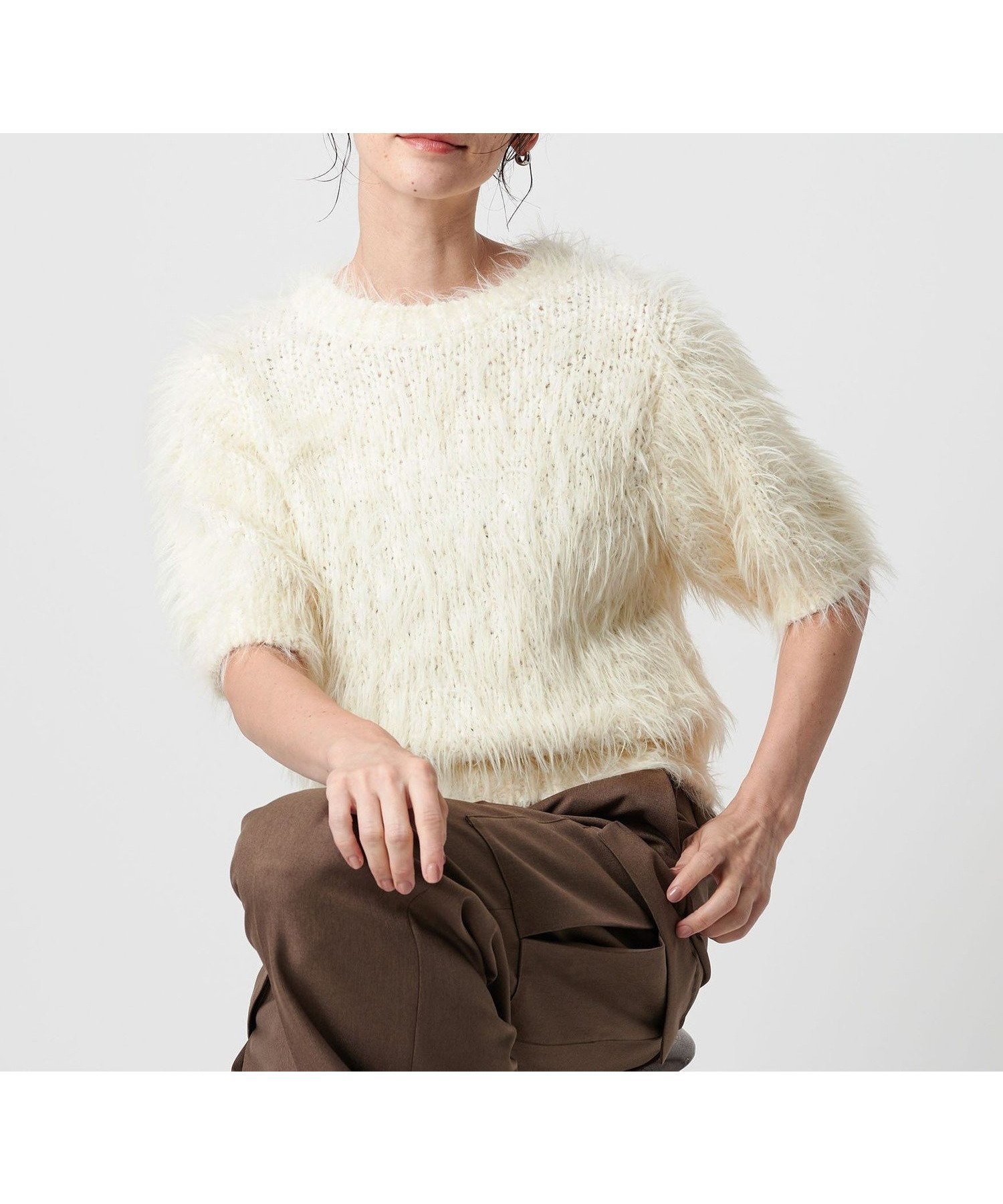 【ビューティ&ユース ユナイテッドアローズ/BEAUTY&YOUTH / UNITED ARROWS】のフェザーヤーン ハーフスリーブ ニットプルオーバー インテリア・キッズ・メンズ・レディースファッション・服の通販 founy(ファニー) 　ファッション　Fashion　レディースファッション　Fashion for Women　トップス・カットソー　Cut & Sew Tops　ニット　Knit Tops & Sweaters　カジュアルプルオーバー・ニットトップス　Pullovers & Knit Tops / Casual Pullovers　コンパクト　Compact, Small Size　今季　This Season, Current Season　シンプル　Simple, Minimal　スリーブ　Sleeve, Long Sleeve / Short Sleeve　デニム　Denim, Jeans Material　ハーフ　Half, Half-Length　フェザー　Feather, Feather Detail　フェザーヤーン　Feather Yarn, Fluffy Yarn　フェミニン　Feminine, Girly　フラット　Flat, Flat Shoes　ボトム　Bottoms, Lower Wear　半袖　Short Sleeve, Half Sleeve　ミックス　Mix, Mixed Style　おすすめ　Recommended / Our Picks　OFF WHITE|ID: prp329100004695399 ipo3291000000034032605