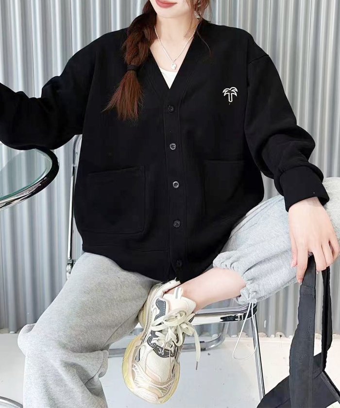 【アイモハ/aimoha】のaimoha -select-/Vネックスナップボタンブルゾン インテリア・キッズ・メンズ・レディースファッション・服の通販 founy(ファニー) https://founy.com/ ファッション Fashion レディースファッション Fashion for Women アウター Coat / Outerwear Collection ブルゾンジャケット・スポーティアウター Blouson Jackets トップス・カットソー Cut & Sew Tops Vネックトップス V-Neck Tops / V-Cut Neckline Shirts シンプル Simple, Minimal スタイリッシュ Stylish, Fashionable デニム Denim, Jeans Material フロント Front, Front Design |ID: prp329100004695707 ipo3291000000033908713