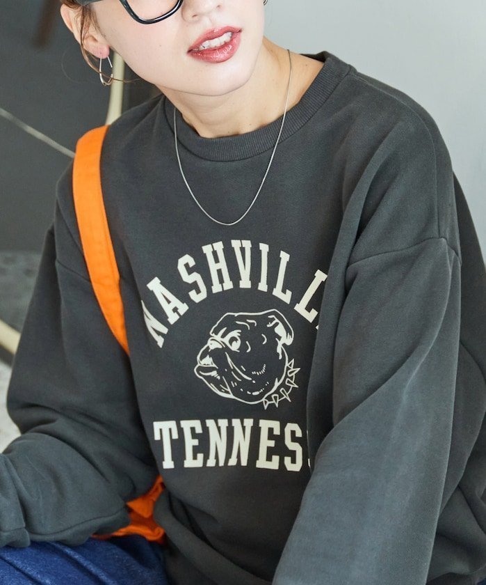 【フリークスストア/FREAK'S STORE】の別注 ブルドッグ フロッキー プリント スウェット【限定展開】Champion チャンピオン スウェット プリント ブルドッグ 25AW インテリア・キッズ・メンズ・レディースファッション・服の通販 founy(ファニー) 　ファッション　Fashion　レディースファッション　Fashion for Women　トップス・カットソー　Cut & Sew Tops　レディースパーカー・カジュアルフーディー　Casual Hoodies & Sweatshirts　スウェット・クルーネックトップス　Sweatshirts & Crewnecks / Relaxed Fit Sweat Tops　2025年　2025　2025-2026秋冬・A/W　Autumn/Winter 2025–26 AW25–26　スウェット / スエット　Sweatshirt, Sweatwear　スペシャル　Special, Limited Edition　プリント　Print, Printed Pattern　別注　Limited Edition, Custom Order　ブラック|ID: prp329100004695828 ipo3291000000034071162