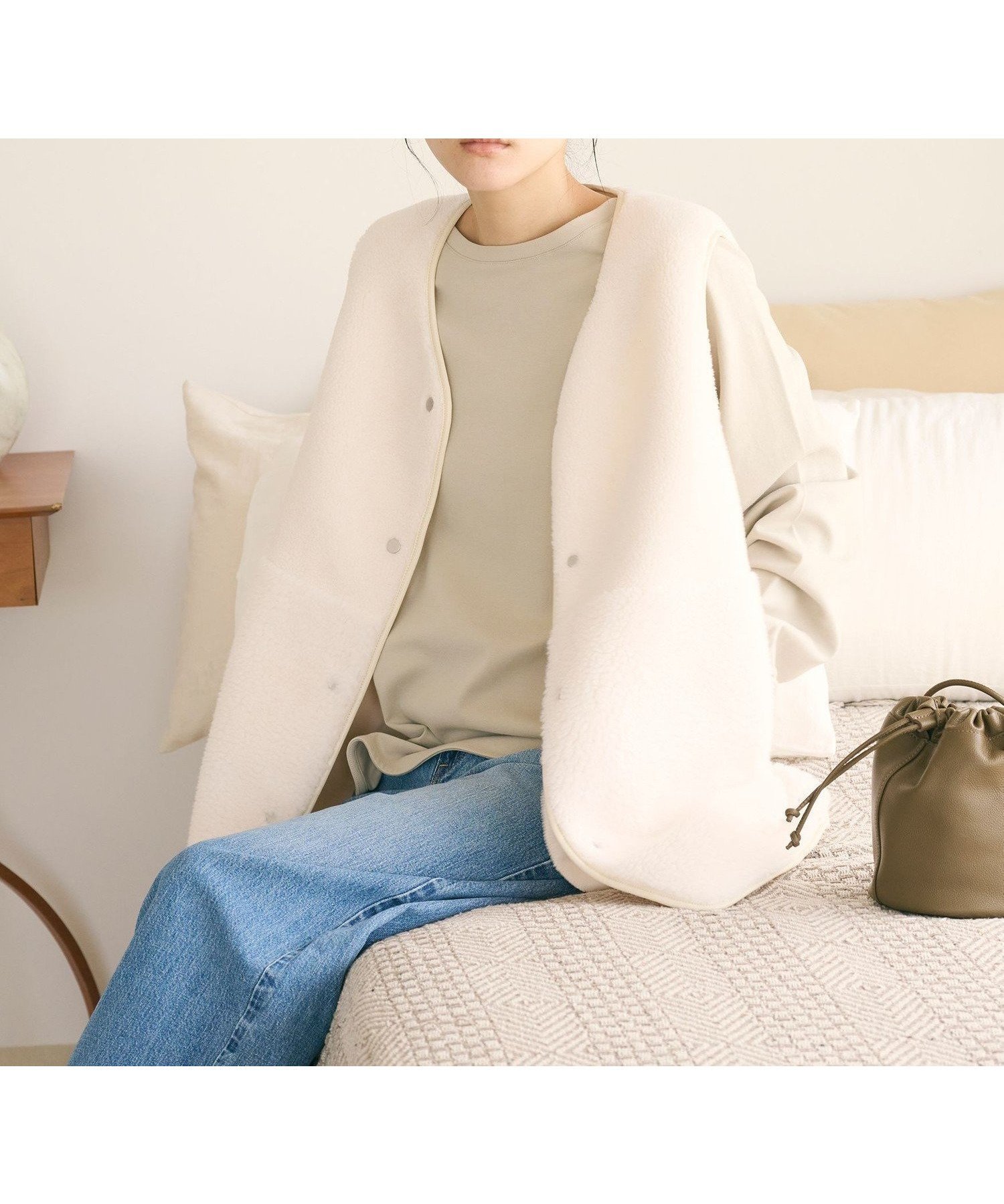 【ビューティ&ユース ユナイテッドアローズ/BEAUTY&YOUTH / UNITED ARROWS】の【WEB限定】ボア*フェイクムートン リバーシブルベスト 人気、トレンドファッション・服の通販 founy(ファニー) 　ファッション　Fashion　レディースファッション　Fashion for Women　アウター　Coat / Outerwear Collection　トップス・カットソー　Cut & Sew Tops　ベスト&ジレ / 重ね着スタイル　Vests & Gilets　ジャケット　Jacket, Outerwear　スウェット / スエット　Sweatshirt, Sweatwear　デニム　Denim, Jeans Material　フェイクムートン　Faux Shearling, Faux Mouton　ブルゾン　Blouson, Bomber Jacket　ベスト　Vest, Waistcoat　リバーシブル　Reversible, Two-Sided　ロング　Long, Long-Length　おすすめ　Recommended / Our Picks　 other-1|ID: prp329100004695874 ipo3291000000033910237