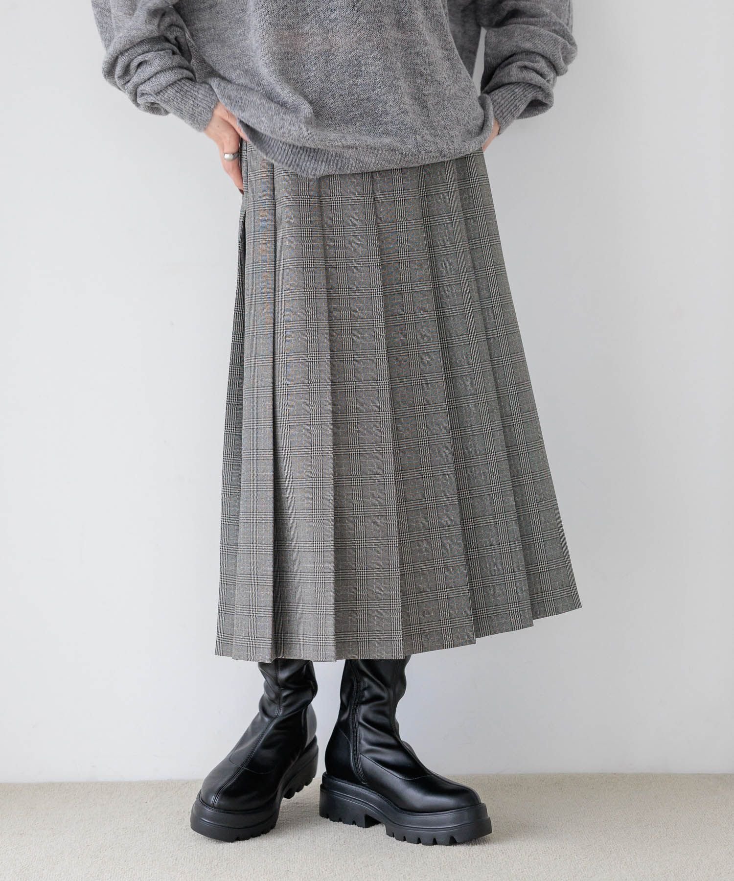 【ローリーズファーム/LOWRYS FARM】のラナテックプリーツミディスカート インテリア・キッズ・メンズ・レディースファッション・服の通販 founy(ファニー) 　ファッション　Fashion　レディースファッション　Fashion for Women　スカート　Skirts　クロップド　Cropped, Short Length　セットアップ　Set-Up, Coordinated Outfit　チェック　Check, Plaid, Tartan　トレンド　Trend, Trending Now　バランス　Balance, Style Balance　ブルゾン　Blouson, Bomber Jacket　プリーツ　Pleats, Pleated　ロング　Long, Long-Length　グレー|ID: prp329100004695953 ipo3291000000033911025