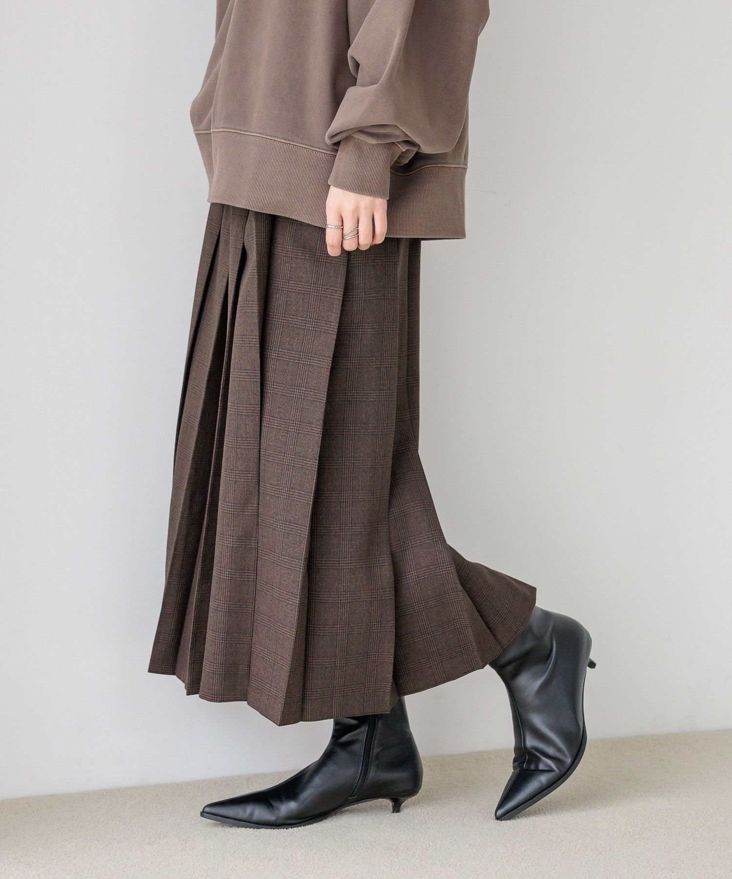 【ローリーズファーム/LOWRYS FARM】のラナテックプリーツミディスカート インテリア・キッズ・メンズ・レディースファッション・服の通販 founy(ファニー) 　ファッション　Fashion　レディースファッション　Fashion for Women　スカート　Skirts　クロップド　Cropped, Short Length　セットアップ　Set-Up, Coordinated Outfit　チェック　Check, Plaid, Tartan　トレンド　Trend, Trending Now　バランス　Balance, Style Balance　ブルゾン　Blouson, Bomber Jacket　プリーツ　Pleats, Pleated　ロング　Long, Long-Length　ブラウン|ID: prp329100004695953 ipo3291000000033911026