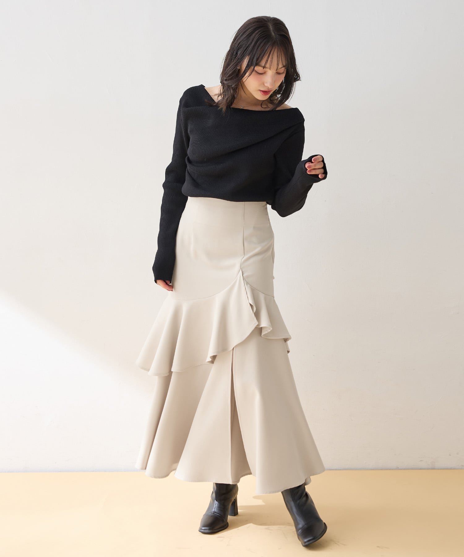 【イング/INGNI】のINGNI/BackレースUPアシメスリットSK インテリア・キッズ・メンズ・レディースファッション・服の通販 founy(ファニー) 　ファッション　Fashion　レディースファッション　Fashion for Women　スカート　Skirts　シンプル　Simple, Minimal　スリット　Slit, Slit Detail　フリル　Frill, Ruffle　レース　Lace, Lace Fabric　ロング　Long, Long-Length　エレガント 上品　Elegant　ライトベージュ|ID: prp329100004695968 ipo3291000000033911134