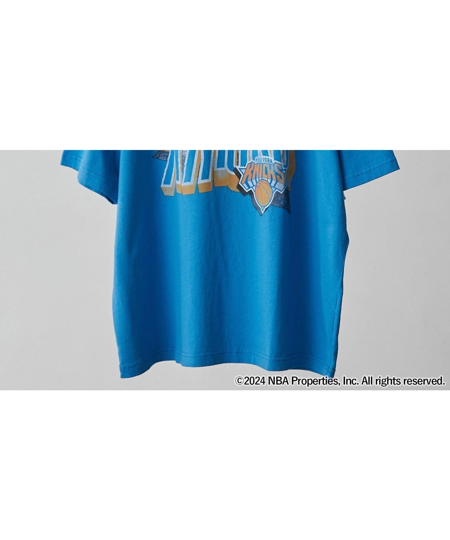 【コーエン/COEN】のNBA別注グラフィックTシャツ(WEB限定カラー) インテリア・キッズ・メンズ・レディースファッション・服の通販 founy(ファニー) 　ファッション　Fashion　レディースファッション　Fashion for Women　トップス・カットソー　Cut & Sew Tops　シャツ・ブラウス・オフィスカジュアル　Elegant Blouses & Button-Ups　ロングTシャツ・Tシャツ　Longline T-Shirts & Tees　ウォッシュ　Washed Finish　ヴィンテージ　Vintage Style　カーゴパンツ　Cargo Pants, Utility Pants　グラフィック　Graphic, Graphic Design　ショーツ　Shorts, Short Pants　デニム　Denim, Jeans Material　ニューヨーク　New York, NYC Style　人気　Popular, Best Seller　パープル　Purple, Violet　別注　Limited Edition, Custom Order　LT.BLUE|ID: prp329100004695974 ipo3291000000033911225