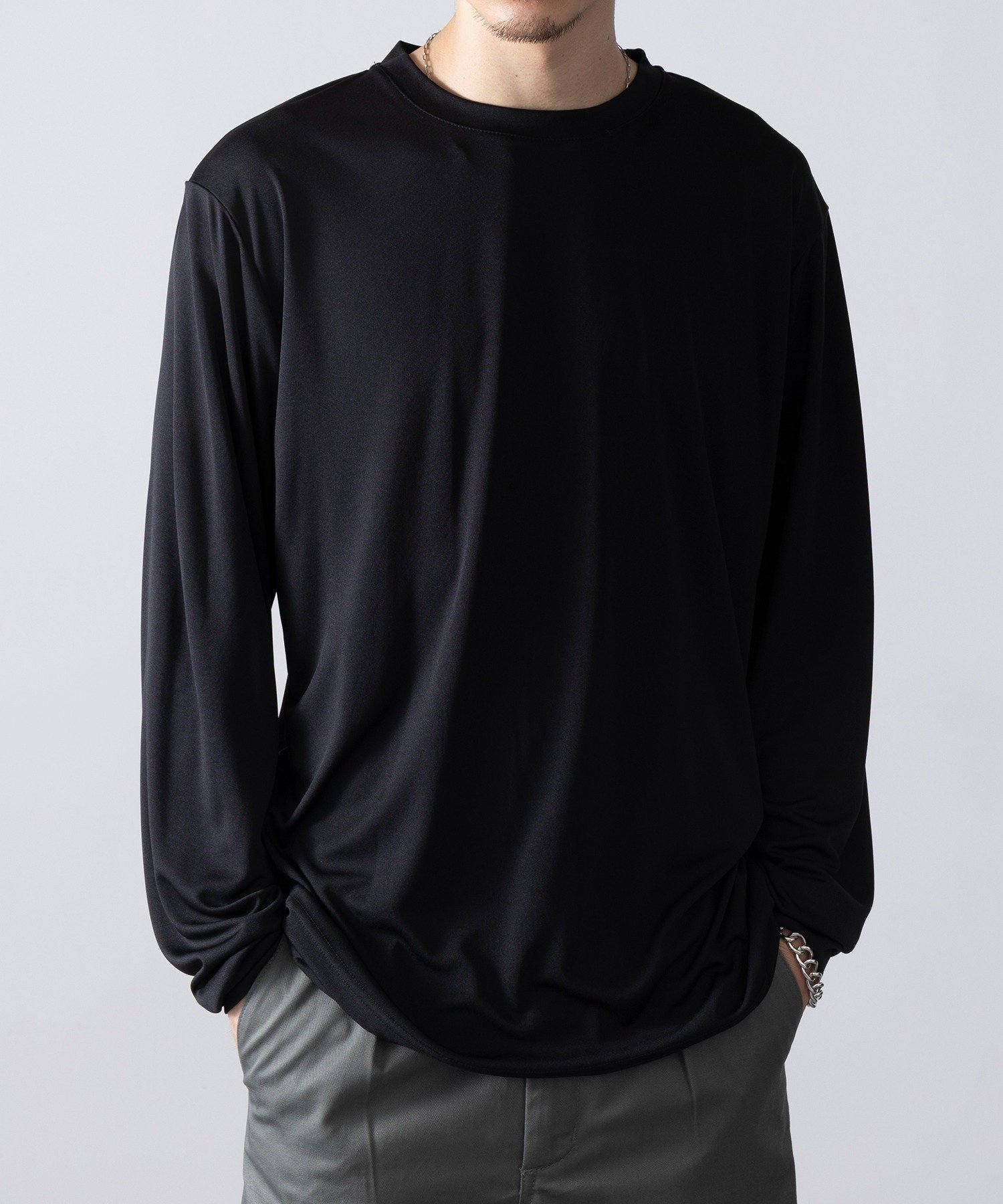 【セットアップセブン/SETUP7】のUnited Athle/4.4オンス ドライスムース ロングスリーブ Tシャツ ロンT 5709 インテリア・キッズ・メンズ・レディースファッション・服の通販 founy(ファニー) 　ファッション　Fashion　レディースファッション　Fashion for Women　トップス・カットソー　Cut & Sew Tops　シャツ・ブラウス・オフィスカジュアル　Elegant Blouses & Button-Ups　ロングTシャツ・Tシャツ　Longline T-Shirts & Tees　アンダー　Underwear Essentials　カーゴパンツ　Cargo Pants, Utility Pants　吸水　Absorbent, Quick-Dry　サングラス　Sunglasses, Shades　スキニー　Skinny, Slim Fit　スポーツ　Sports, Activewear　スリーブ　Sleeve, Long Sleeve / Short Sleeve　セットアップ　Set-Up, Coordinated Outfit　チェーン　Chain, Chain Strap　デニム　Denim, Jeans Material　トレンド　Trend, Trending Now　トレーナー　Sweatshirt, Trainer　定番　Standard, Basic Item　ネックレス　Necklace, Pendant Necklace　ミックス　Mix, Mixed Style　ロング　Long, Long-Length　ワーク　Workwear, Utility Style　再入荷　Restock / Back in Stock　おすすめ　Recommended / Our Picks　BLK|ID: prp329100004695991 ipo3291000000033998195