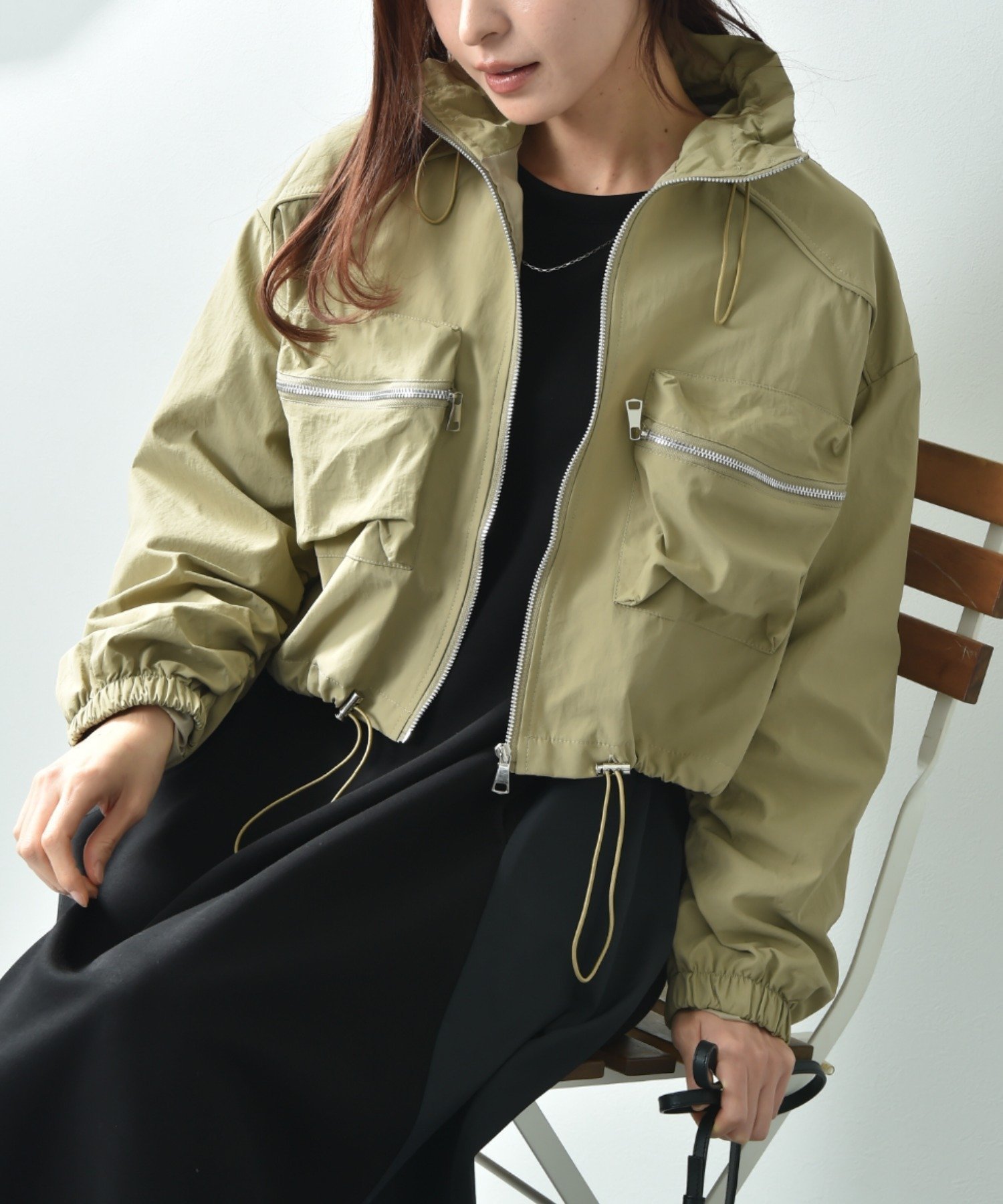 【インタープラネット/INTERPLANET】のBIGポケットデザインスタンドZIPブルゾン インテリア・キッズ・メンズ・レディースファッション・服の通販 founy(ファニー) 　ファッション　Fashion　レディースファッション　Fashion for Women　アウター　Coat / Outerwear Collection　ブルゾンジャケット・スポーティアウター　Blouson Jackets　ショルダー　Shoulder, Shoulder Strap　スタンド　Stand Collar, Upright Stand　ドロップ　Drop Shoulder, Dropped Style　ブルゾン　Blouson, Bomber Jacket　プリーツ　Pleats, Pleated　ベーシック　Basic, Essential　ボトム　Bottoms, Lower Wear　ポケット　Pocket, Pocket Detail　ワイド　Wide, Wide Fit　ベージュ|ID: prp329100004696056 ipo3291000000033911876