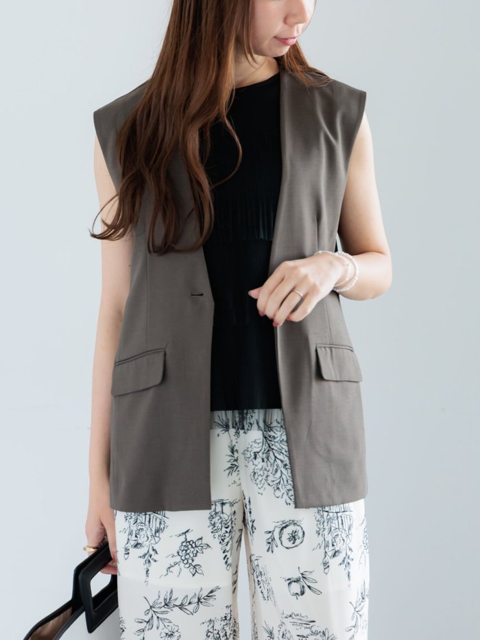 【テチチ/Te chichi】の麻調Yカラージレ インテリア・キッズ・メンズ・レディースファッション・服の通販 founy(ファニー) https://founy.com/ ファッション Fashion レディースファッション Fashion for Women アウター Coat / Outerwear Collection トップス・カットソー Cut & Sew Tops ベスト&ジレ / 重ね着スタイル Vests & Gilets リネン Linen, Linen Fabric 夏 Summer |ID: prp329100004696074 ipo3291000000033912070