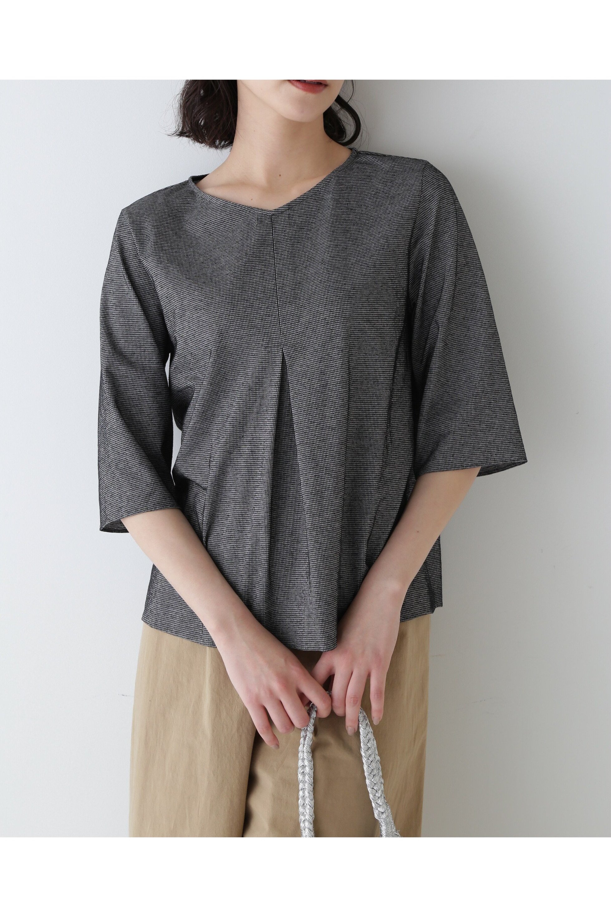 【ヒューマンウーマン/HUMAN WOMAN】の40/ジャガード千鳥ジャージカットソー 人気、トレンドファッション・服の通販 founy(ファニー) 　ファッション　Fashion　レディースファッション　Fashion for Women　トップス・カットソー　Cut & Sew Tops　カットソー・ベーシックTシャツ　Cut-and-Sewn Tops / Stretch Tees & Basics　おすすめ　Recommended / Our Picks　スタンダード　Standard, Basic　フレア　Flare, Flared　 other-1|ID: prp329100004696137 ipo3291000000033912630