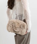 【ランダ/RANDA】の2WAY ファーキルティングボストンバッグ 人気、トレンドファッション・服の通販 founy(ファニー) ファッション Fashion レディースファッション Fashion for Women バッグ Bags キルティング Quilted, Quilting ショルダー Shoulder, Shoulder Strap ハンカチ Handkerchief, Hanky ボストンバッグ Boston Bag, Retro Bag ポケット Pocket, Pocket Detail ポーチ Pouch, Small Case リップ Lip, Lip Motif エレガント 上品 Elegant 財布 Wallet, Purse thumbnail BEIGE|ID: prp329100004696146 ipo3291000000034118430