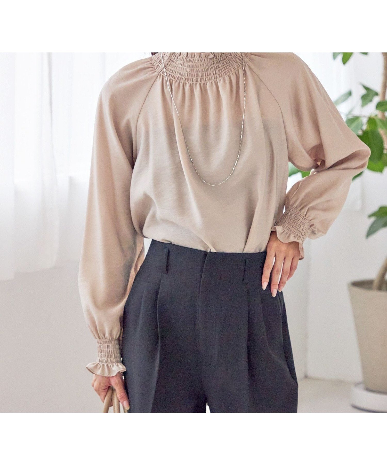 【シップス フォー ウィメン/SHIPS】の洗濯機可能 シャーリング ネック 長袖 ブラウス 人気、トレンドファッション・服の通販 founy(ファニー) 　ファッション　Fashion　レディースファッション　Fashion for Women　トップス・カットソー　Cut & Sew Tops　シャツ・ブラウス・オフィスカジュアル　Elegant Blouses & Button-Ups　シャーリング　Shirring, Ruched　ジャケット　Jacket, Outerwear　ドレープ　Drape, Draping Fabric　長袖　Long Sleeve, Full Sleeve　フェミニン　Feminine, Girly　フリル　Frill, Ruffle　ボトム　Bottoms, Lower Wear　 other-1|ID: prp329100004696207 ipo3291000000035144702