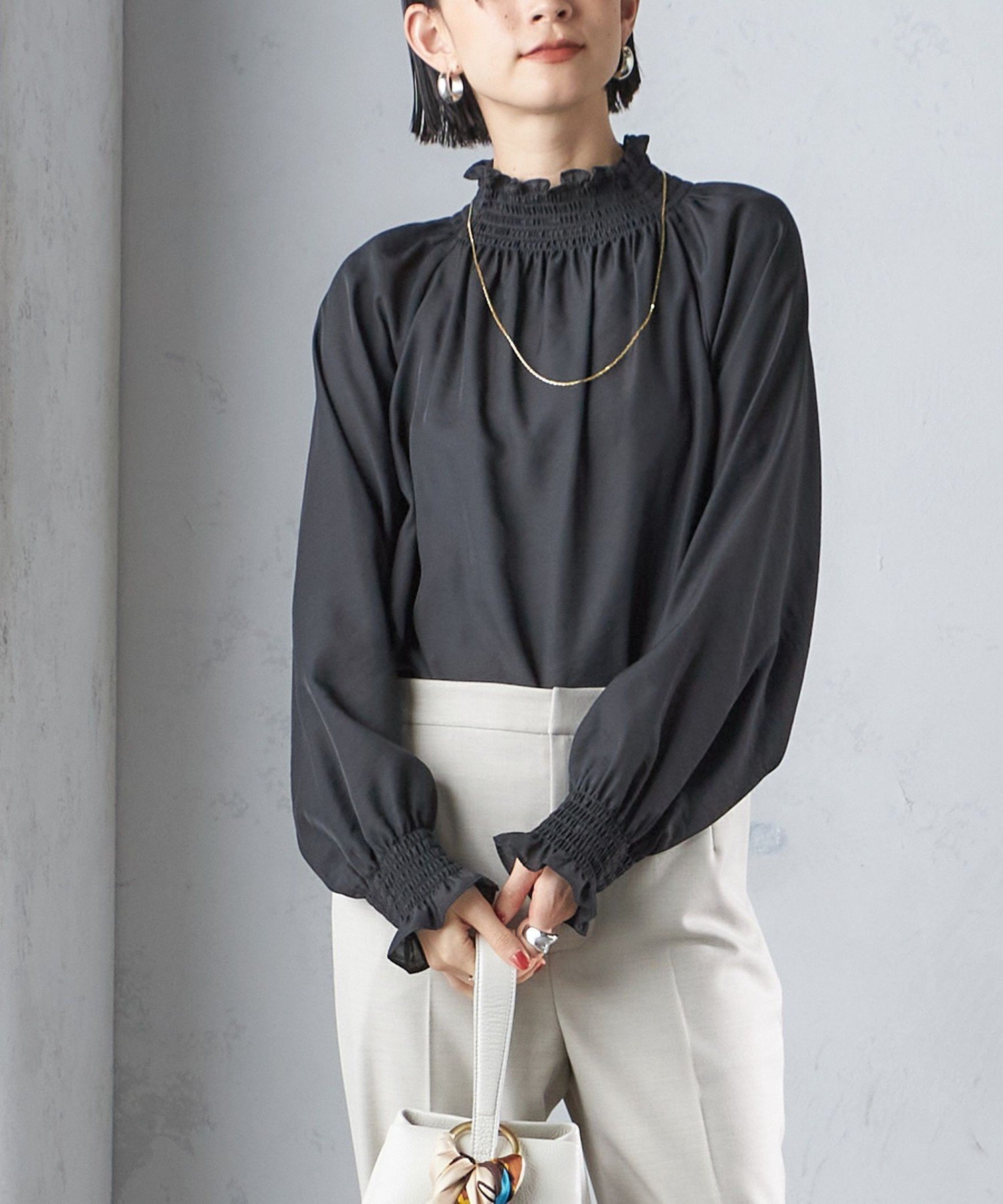 【シップス フォー ウィメン/SHIPS】の洗濯機可能 シャーリング ネック 長袖 ブラウス インテリア・キッズ・メンズ・レディースファッション・服の通販 founy(ファニー) 　ファッション　Fashion　レディースファッション　Fashion for Women　トップス・カットソー　Cut & Sew Tops　シャツ・ブラウス・オフィスカジュアル　Elegant Blouses & Button-Ups　シャーリング　Shirring, Ruched　ジャケット　Jacket, Outerwear　ドレープ　Drape, Draping Fabric　長袖　Long Sleeve, Full Sleeve　フェミニン　Feminine, Girly　フリル　Frill, Ruffle　ボトム　Bottoms, Lower Wear　ブラック|ID: prp329100004696207 ipo3291000000035144708